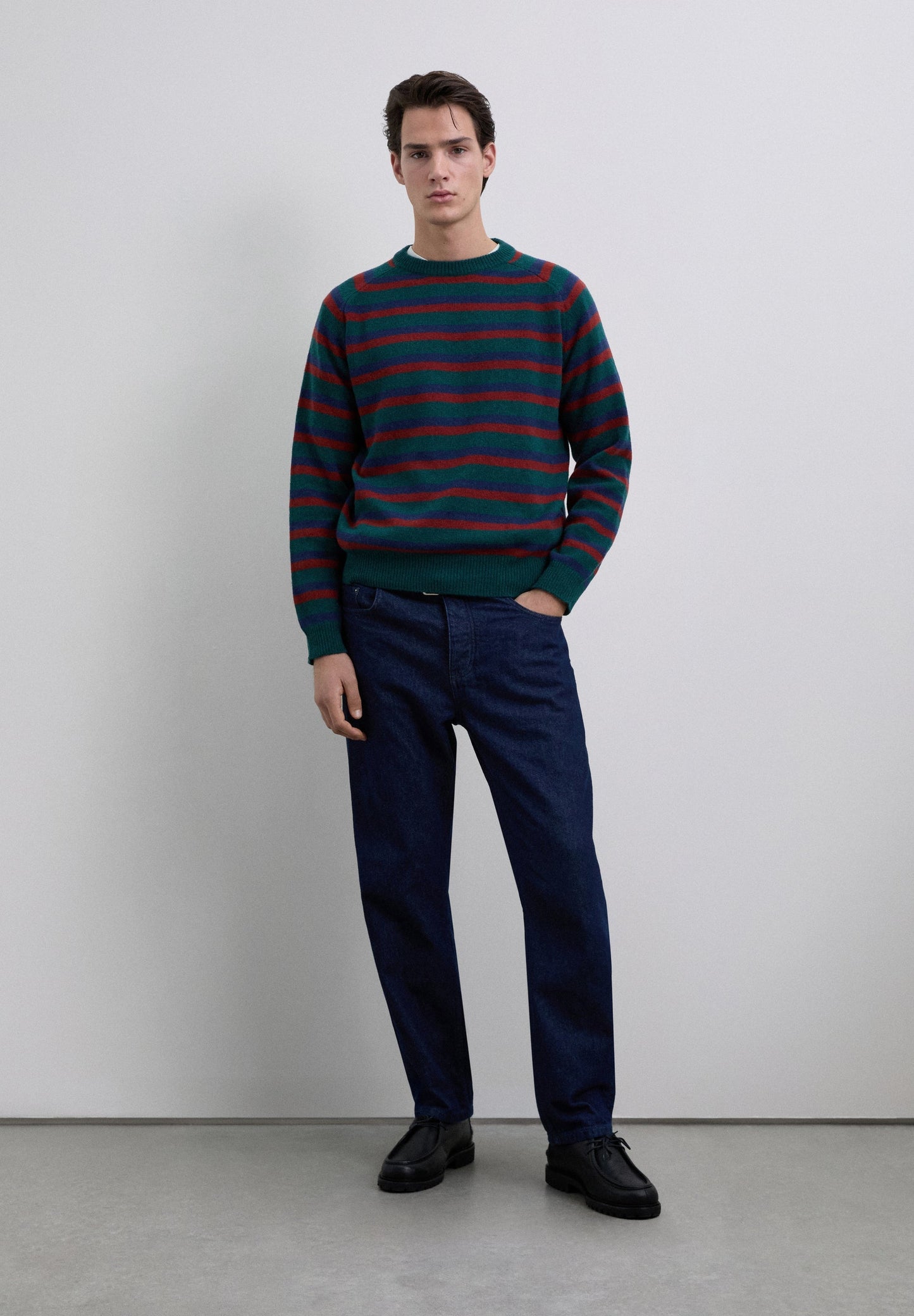 SWEATER DECOTE REDONDO ÀS RISCAS