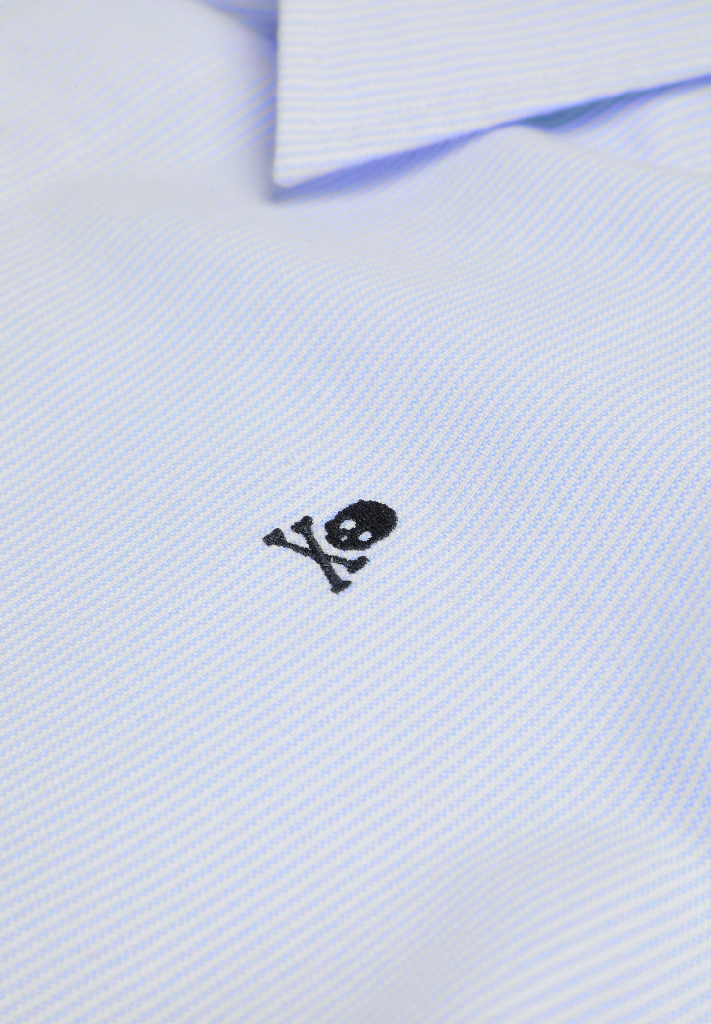 CAMISA ÀS RISCAS REGULAR FIT