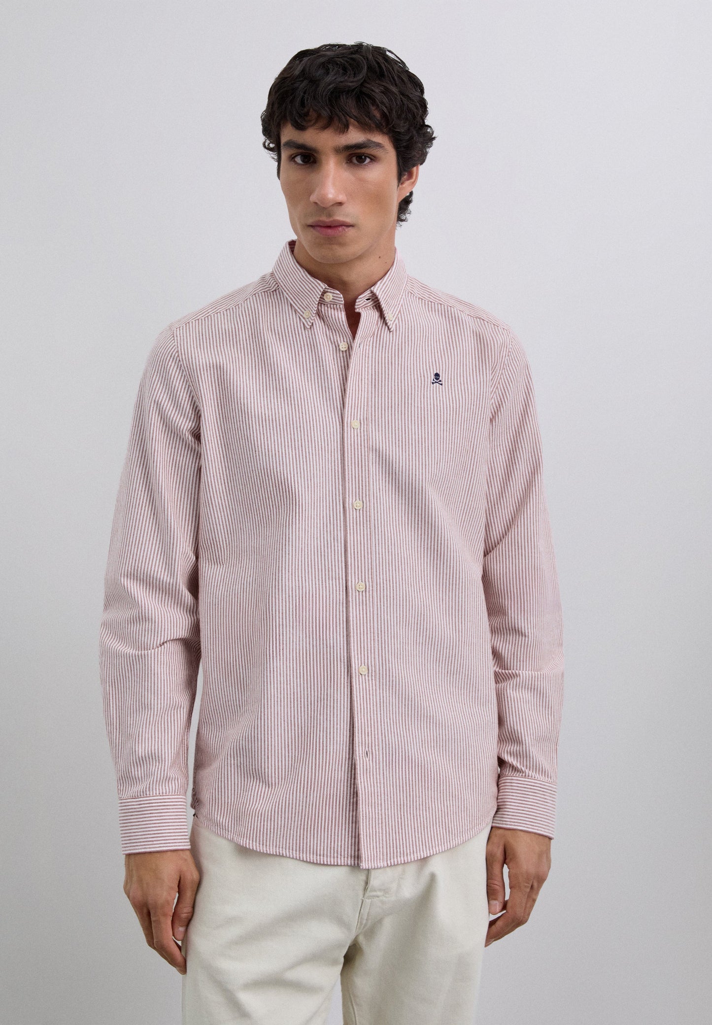 CAMISA OXFORD ÀS RISCAS