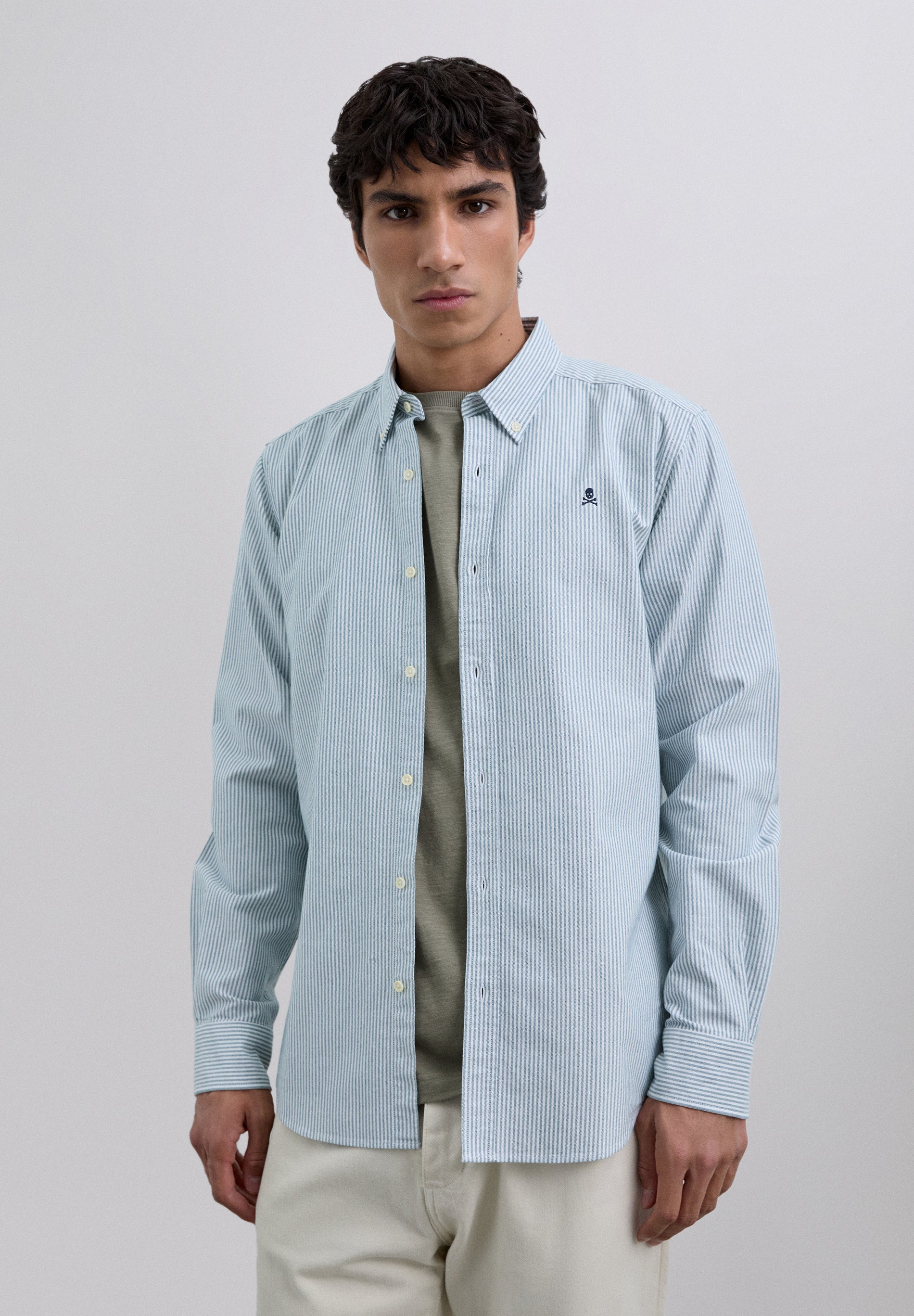 CAMISA OXFORD ÀS RISCAS