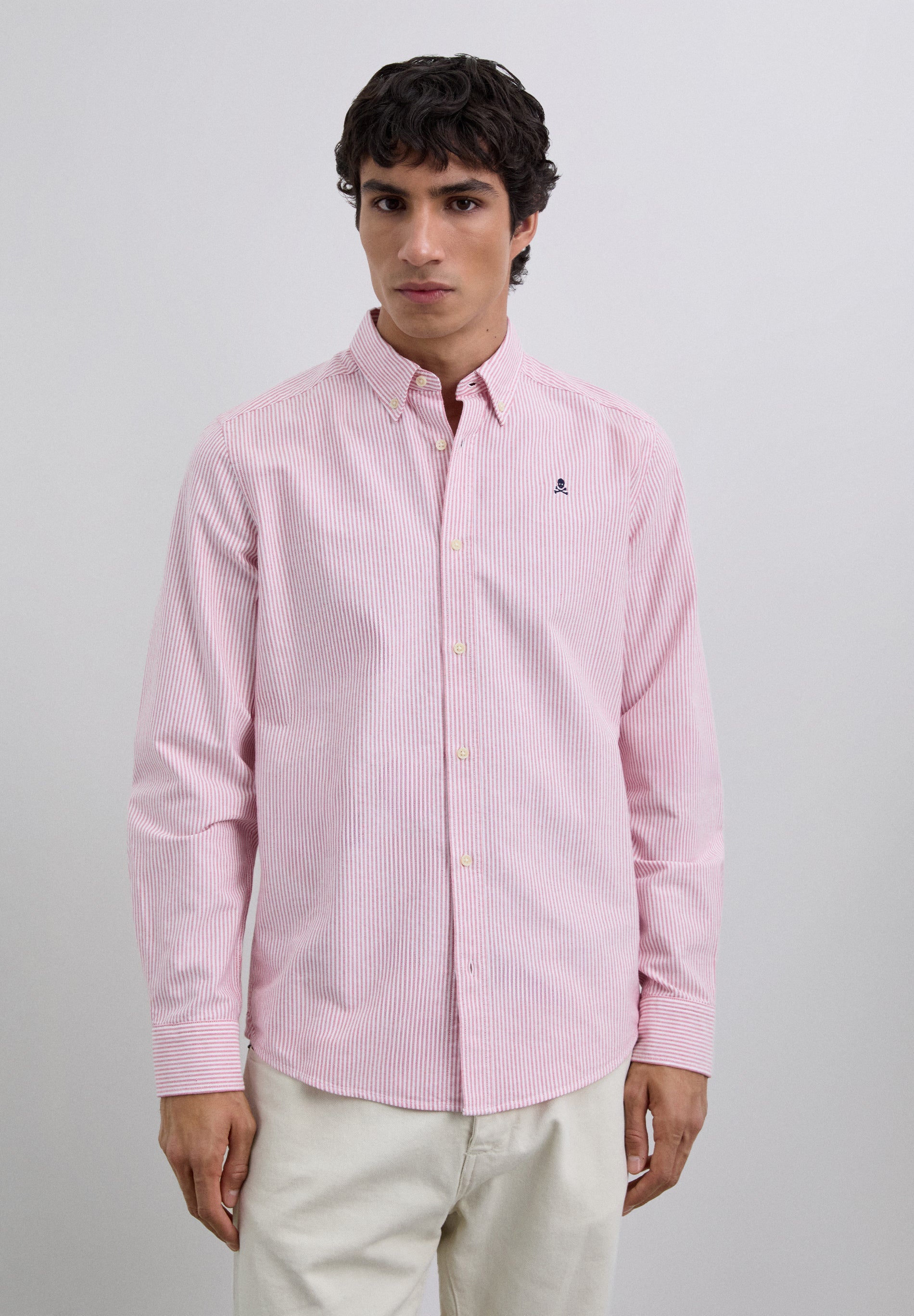 CAMISA OXFORD ÀS RISCAS