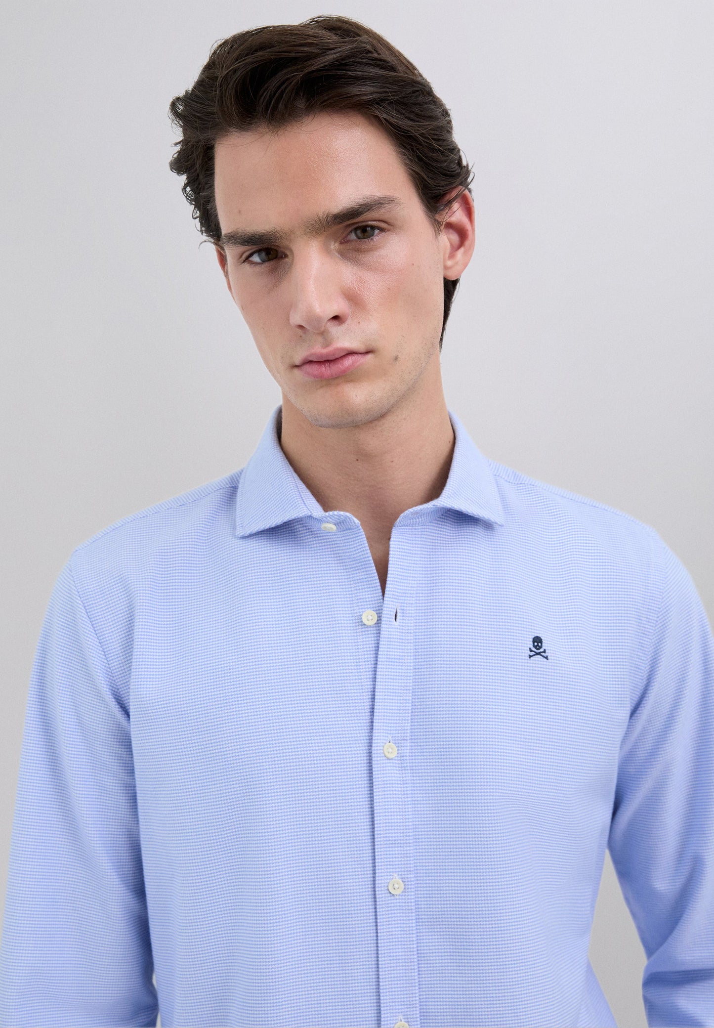 CAMISA OXFORD COM LOGÓTIPO