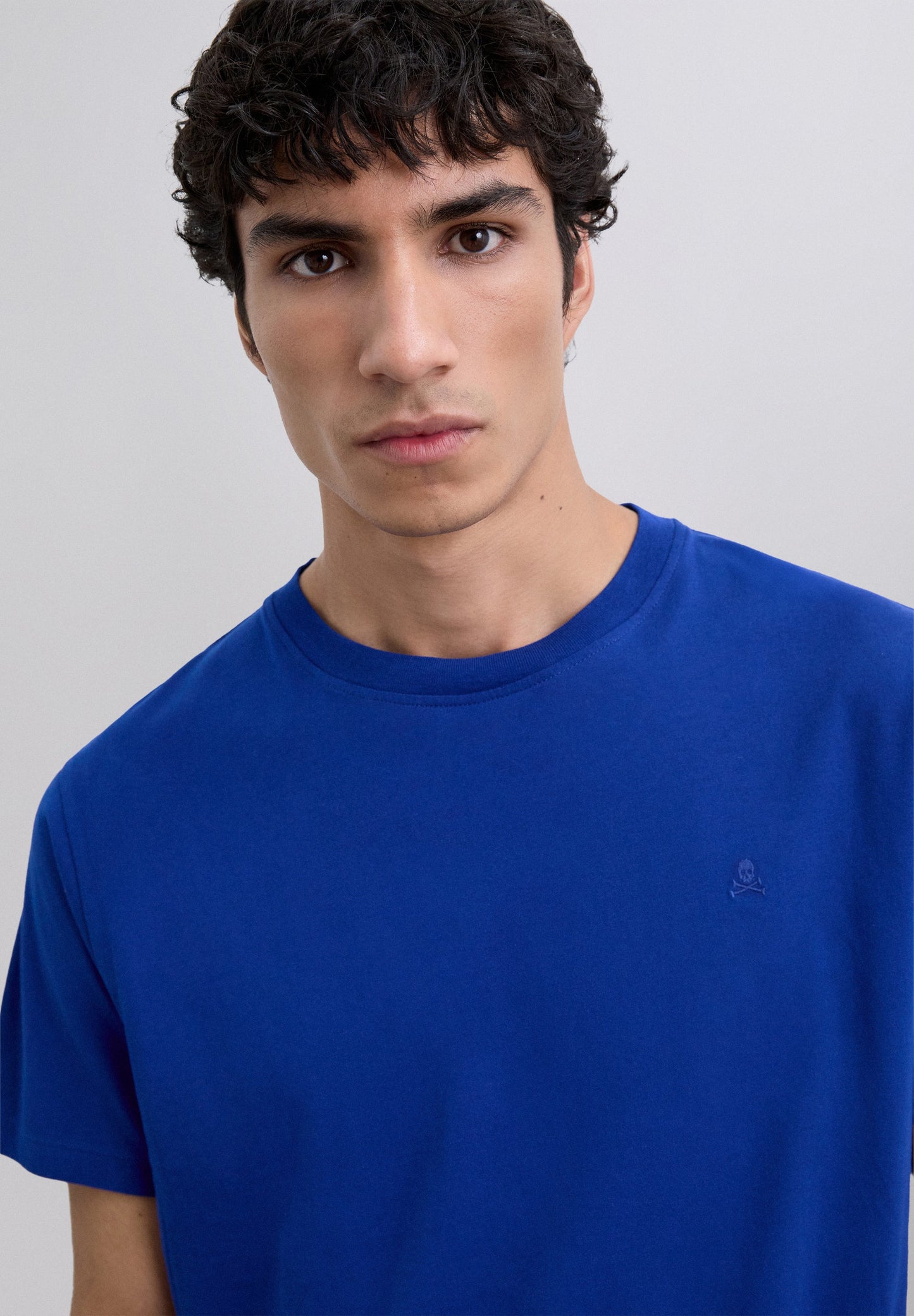 SCNEWSKULL TEE
