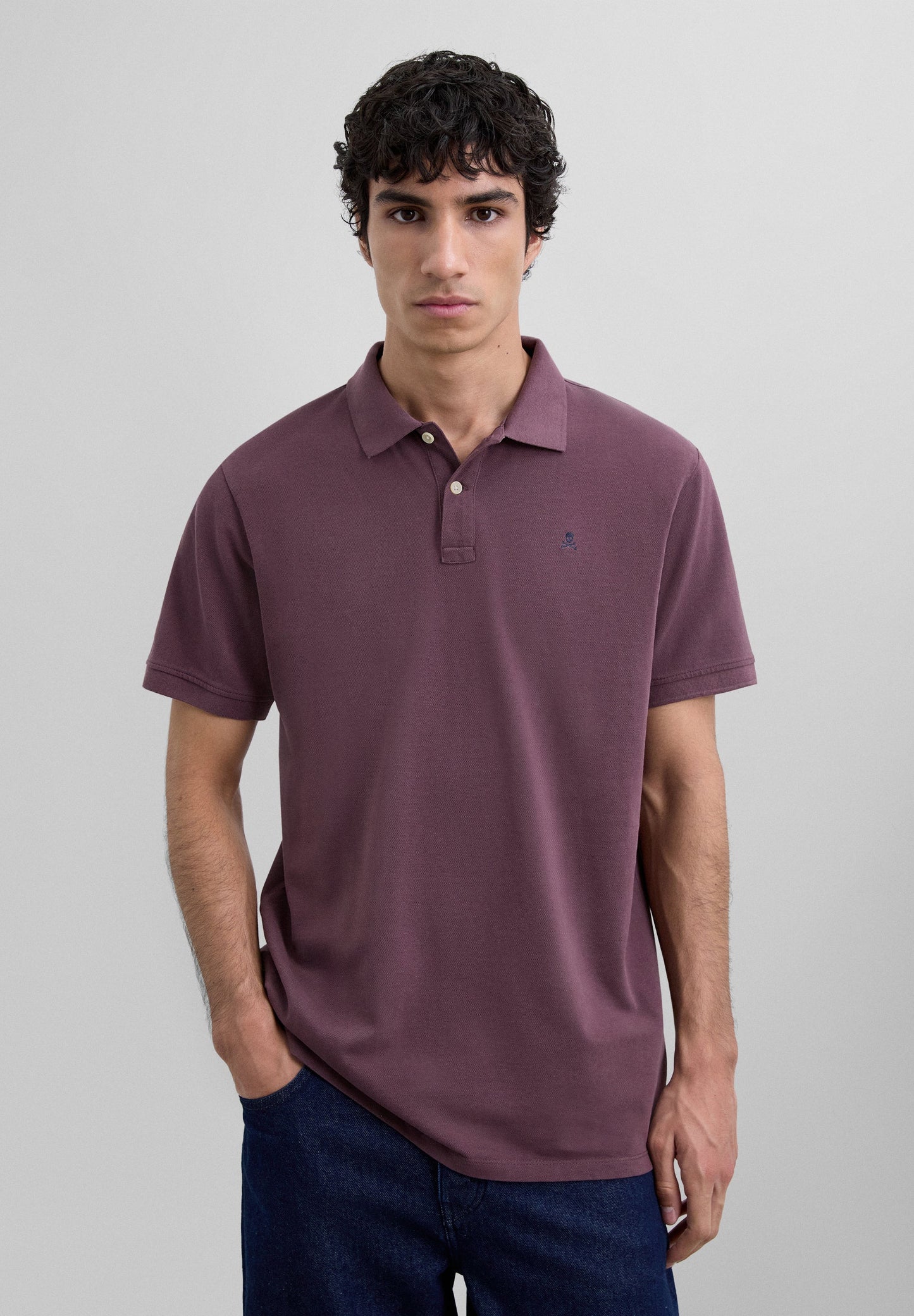 CAMISA POLO EM PIQUÉ COM BORDADO