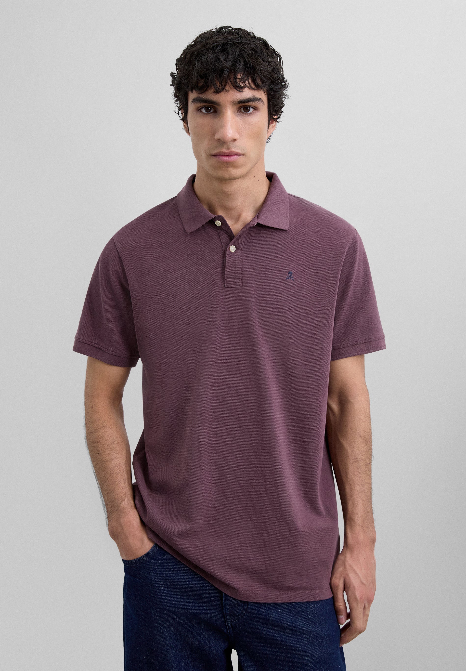 CAMISA POLO EM PIQUÉ COM BORDADO