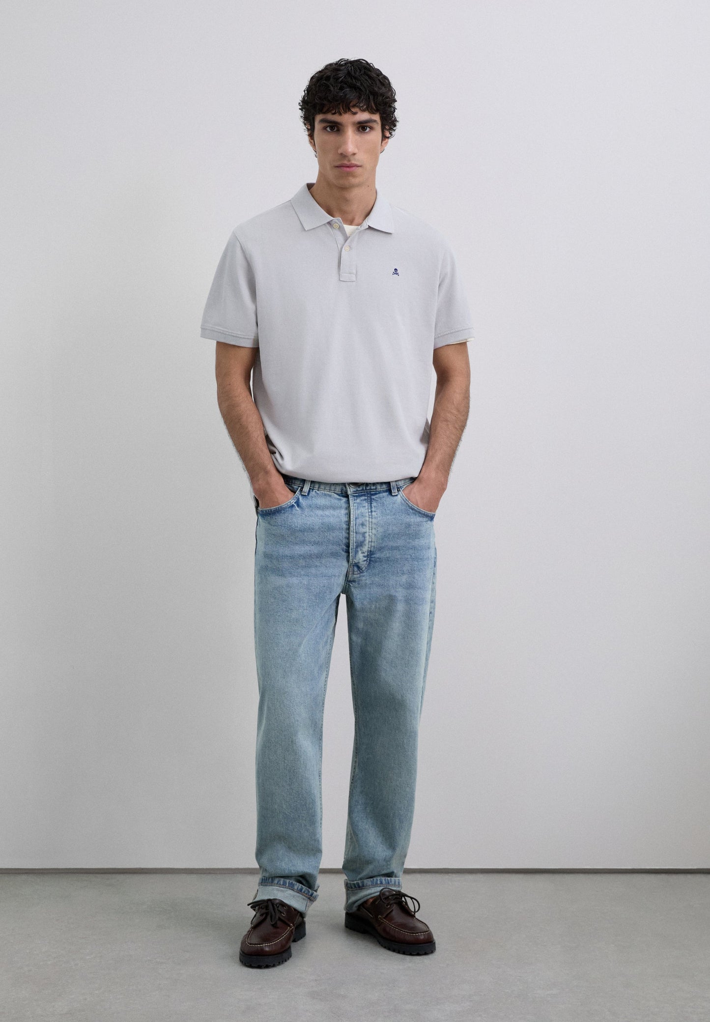 CAMISA POLO EM PIQUÉ COM BORDADO