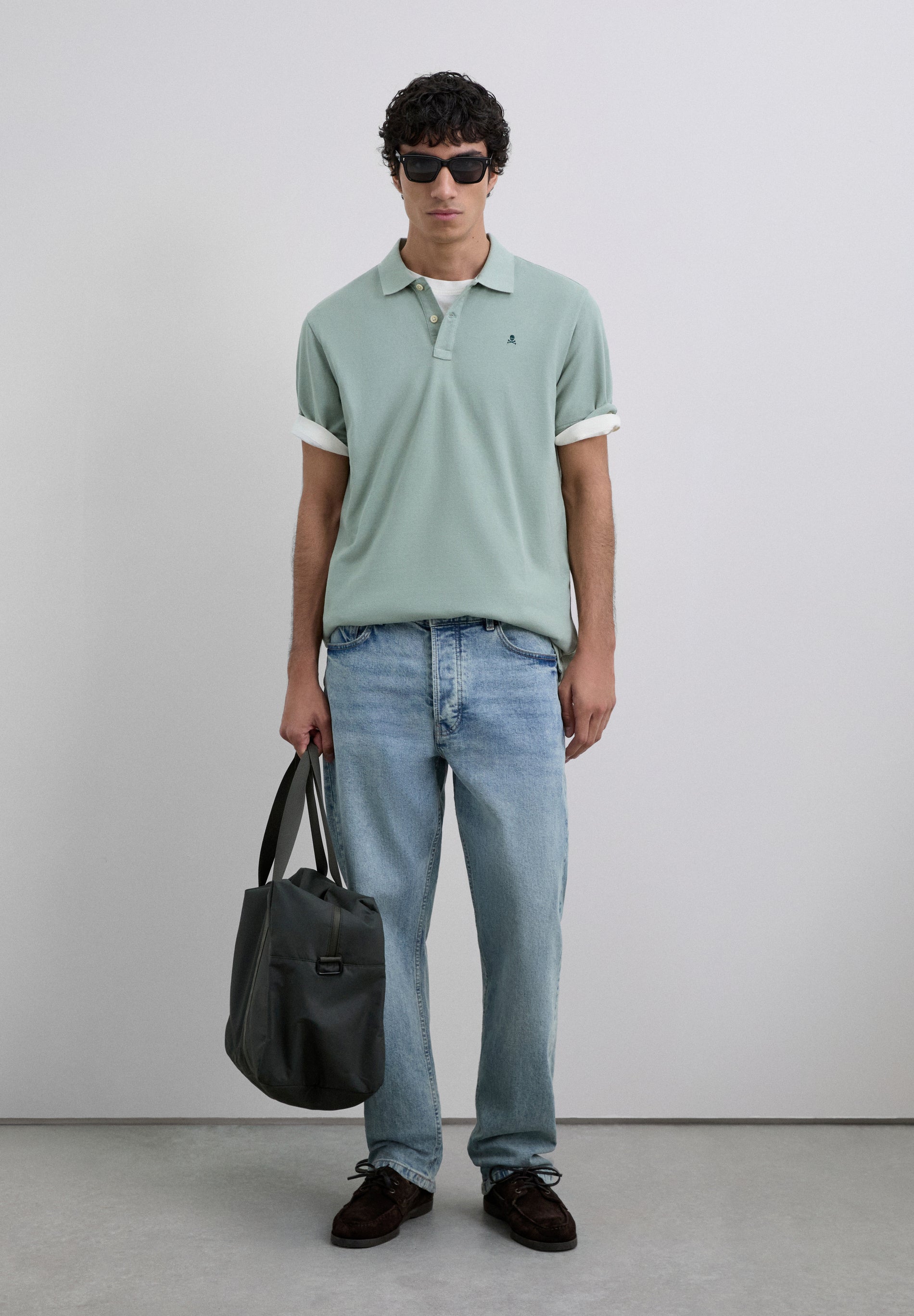 CAMISA POLO EM PIQUÉ COM BORDADO