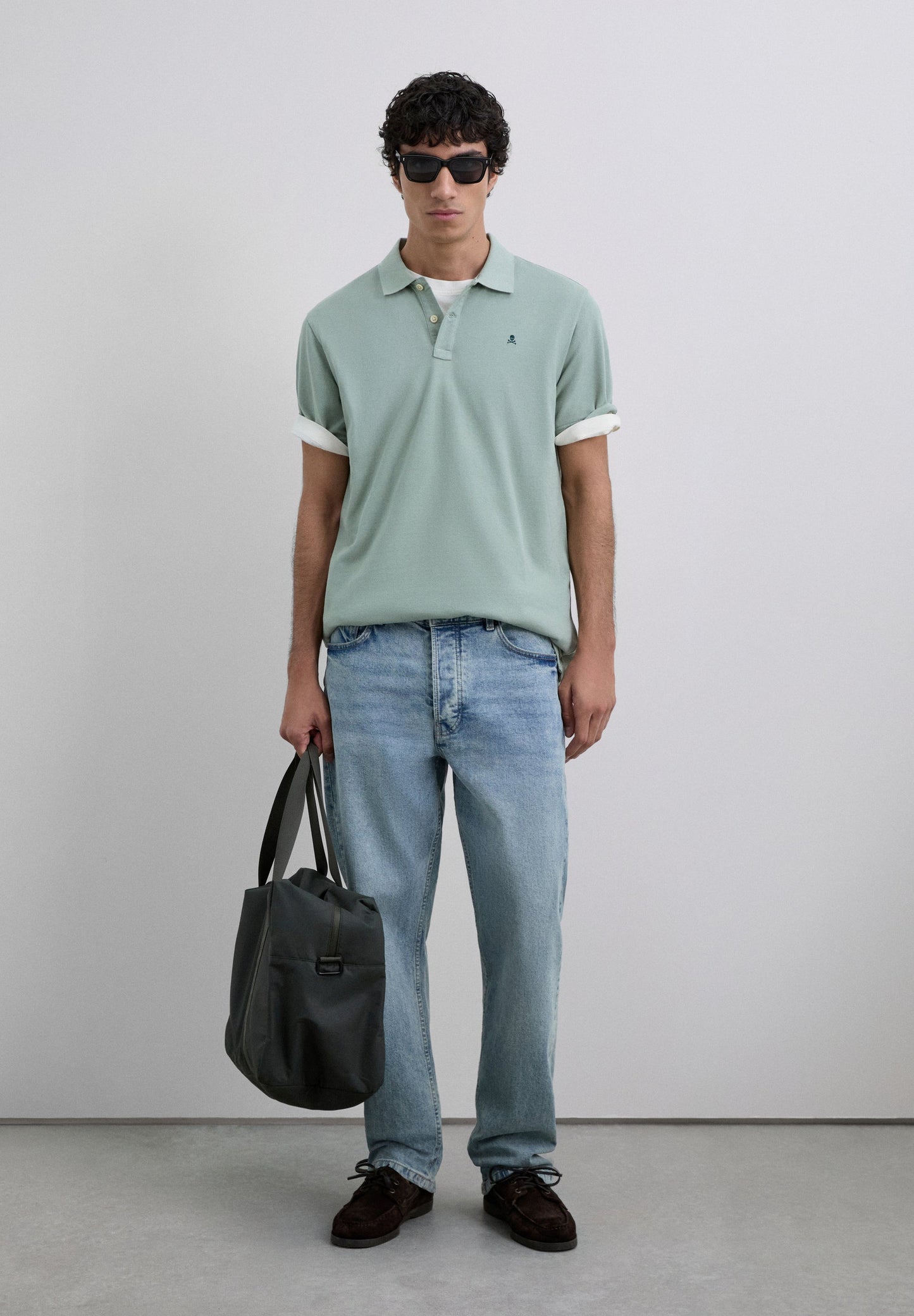 CAMISA POLO EM PIQUÉ COM BORDADO