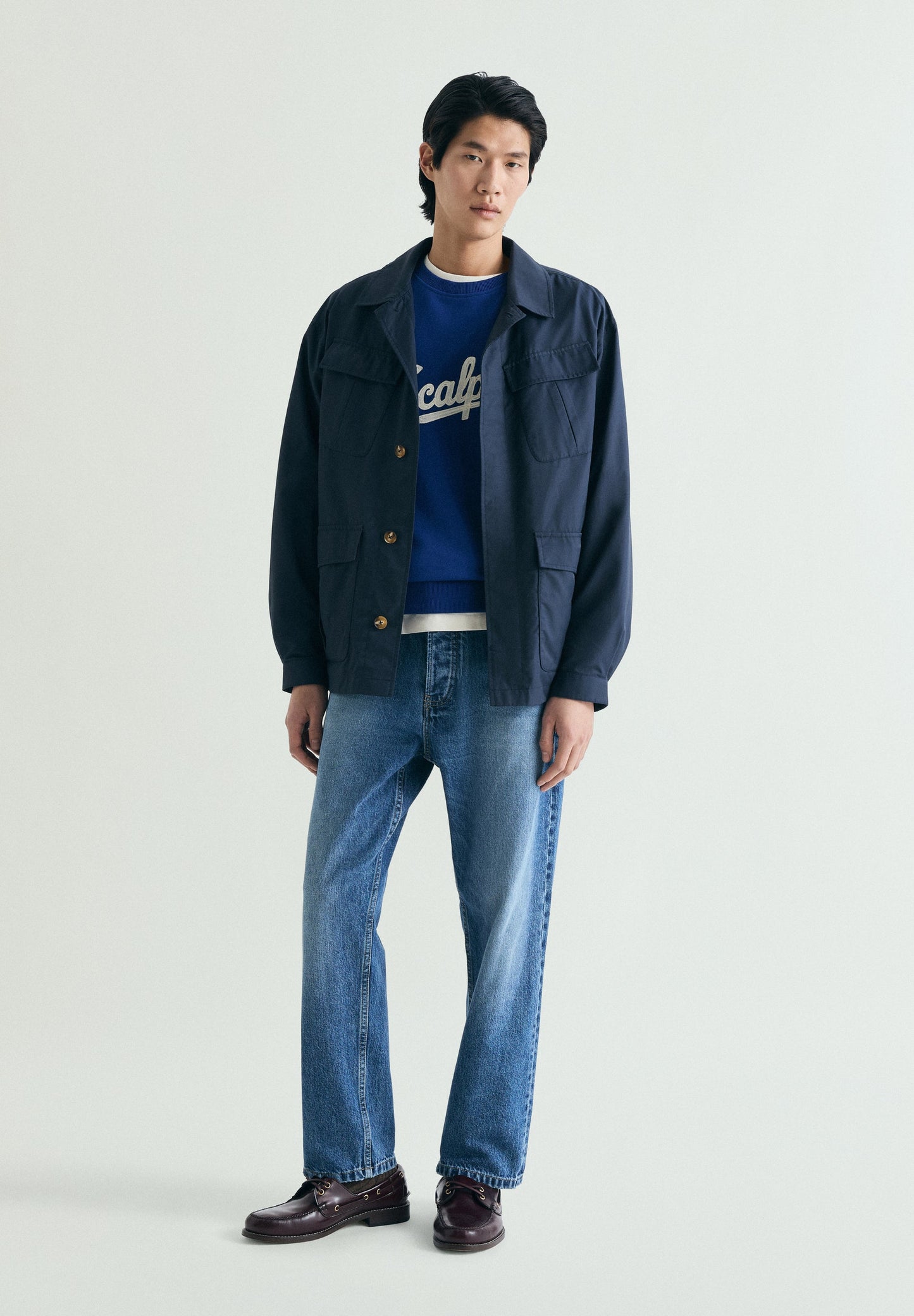 SWEATSHIRT COM BORDADO À FRENTE