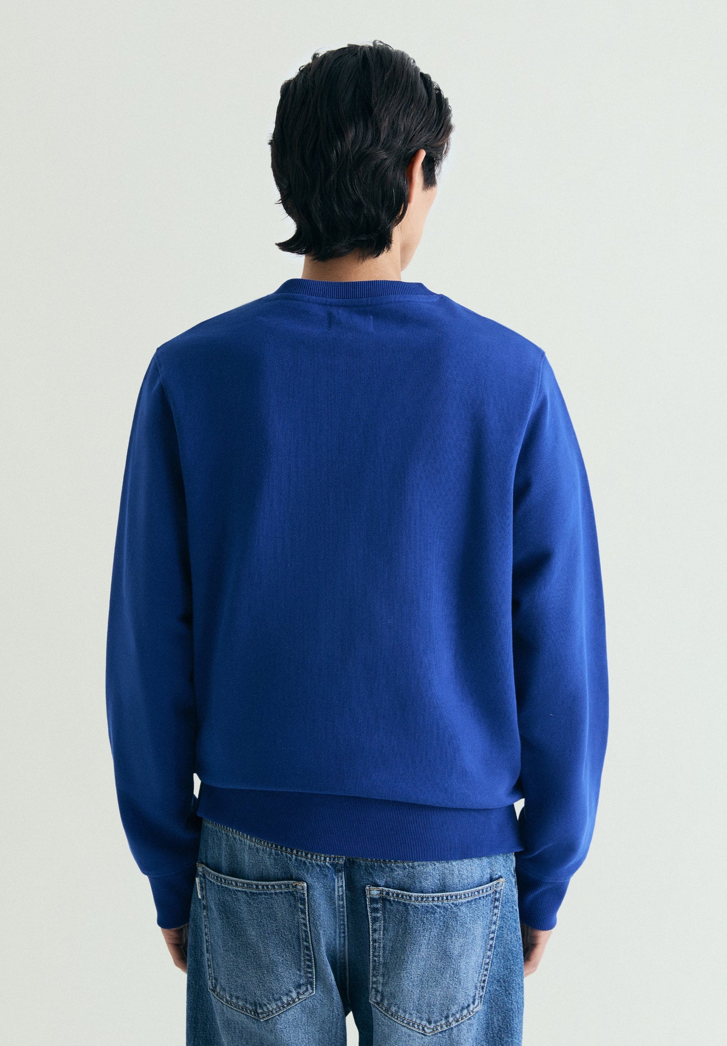SWEATSHIRT COM BORDADO À FRENTE