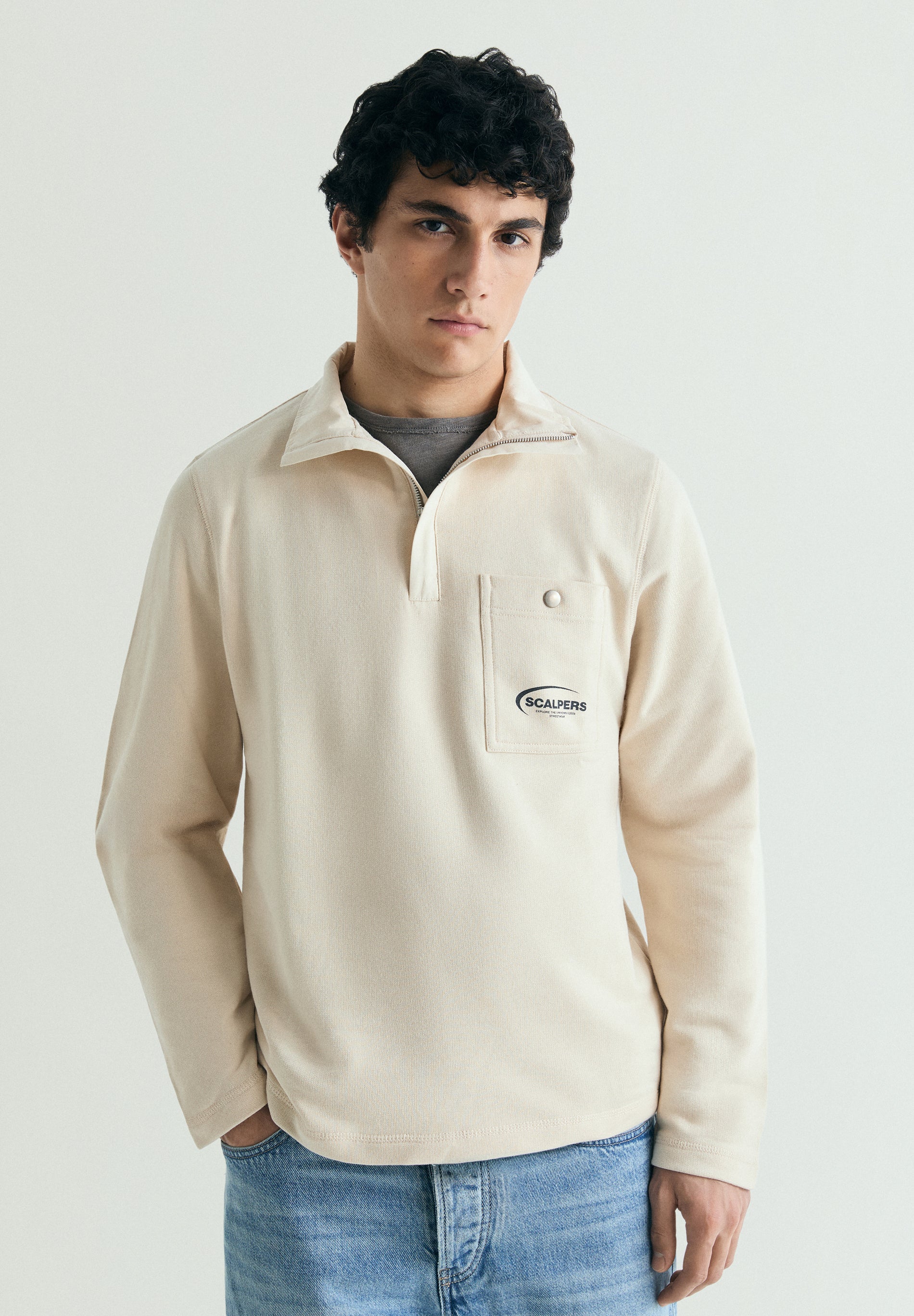 T-SHIRT ALGODÃO COM BOLSO