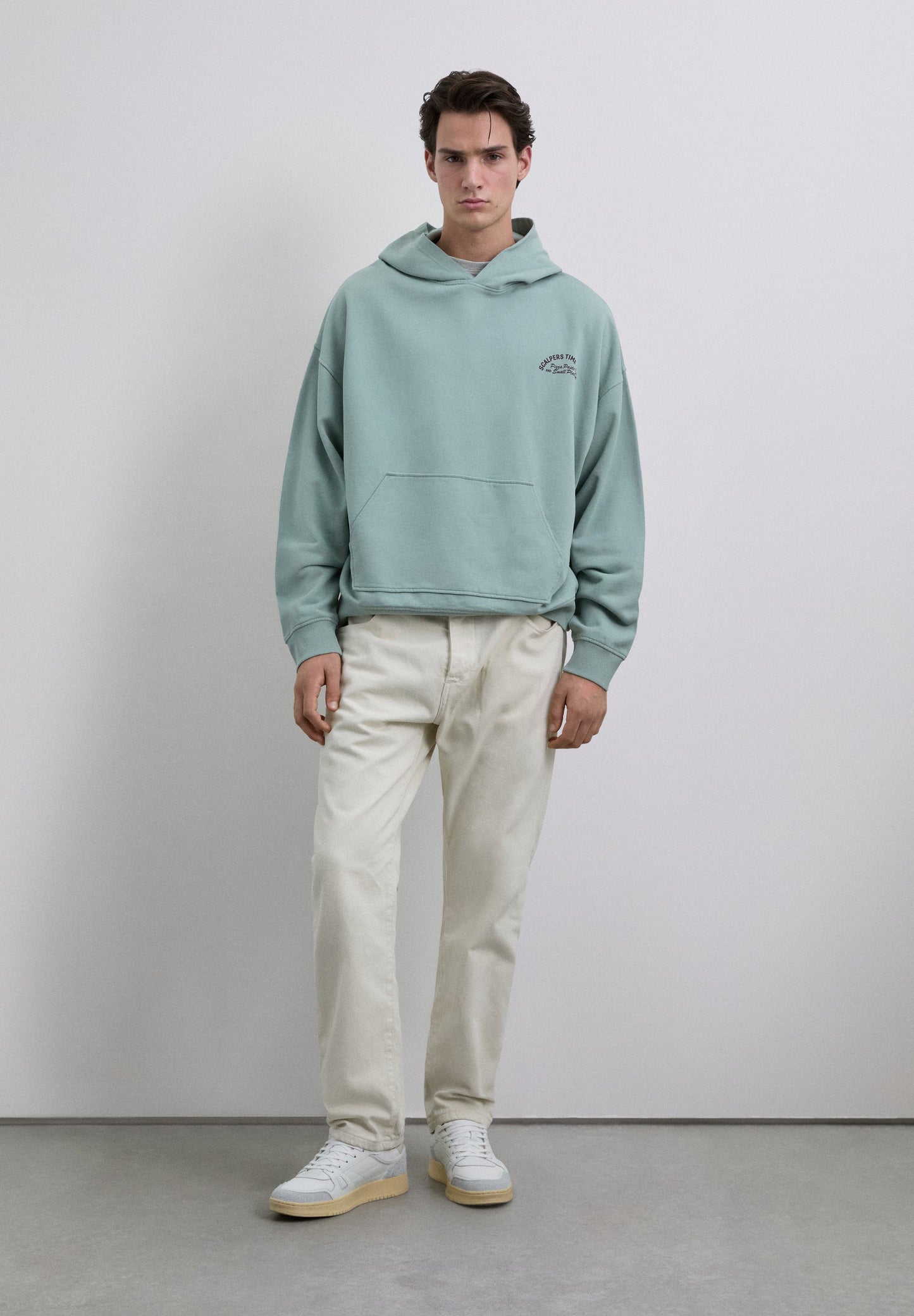 SWEATSHIRT COM PADRÃO DE LOGÓTIPO