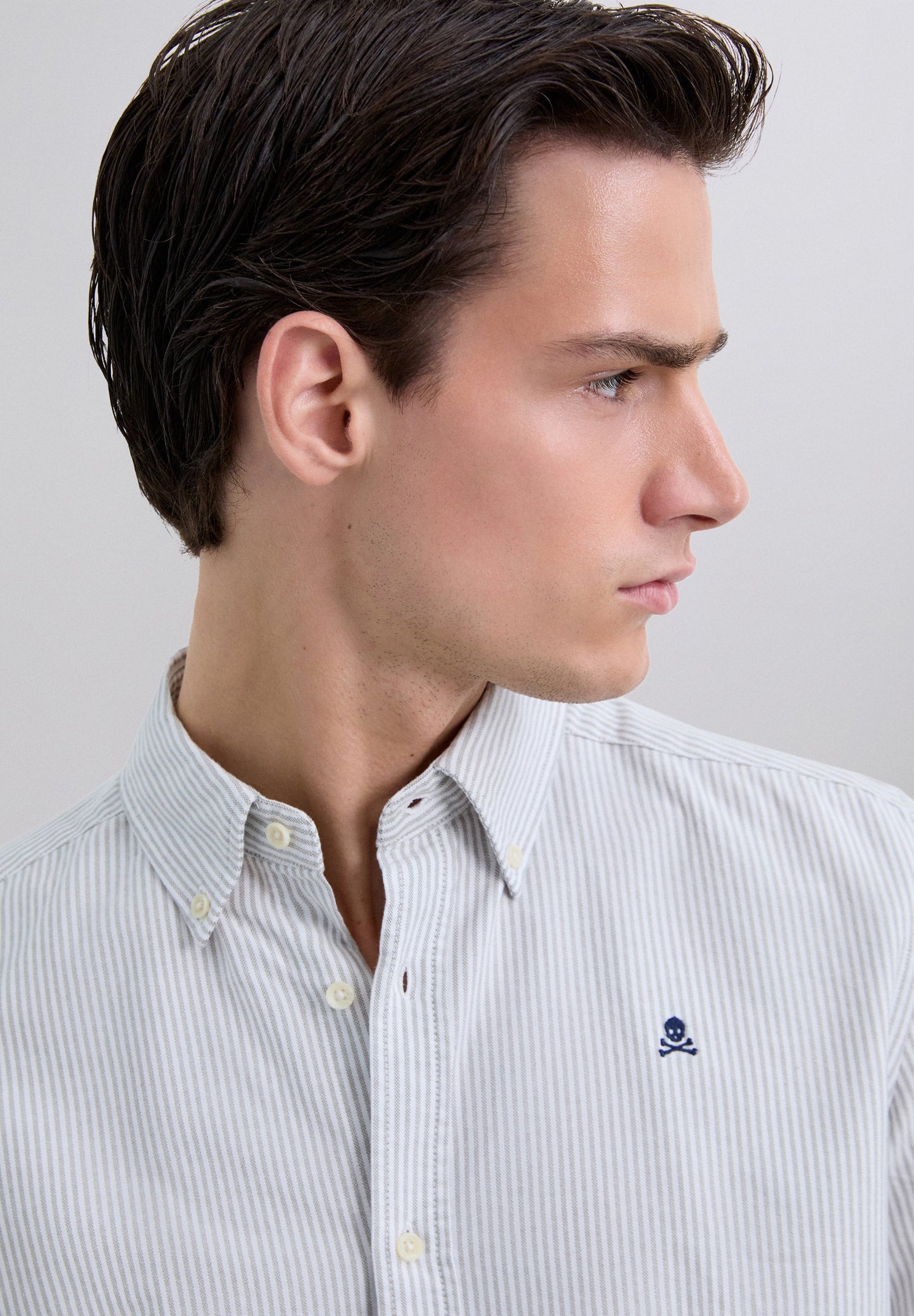 CAMISA ÀS RISCAS EM ALGODÃO