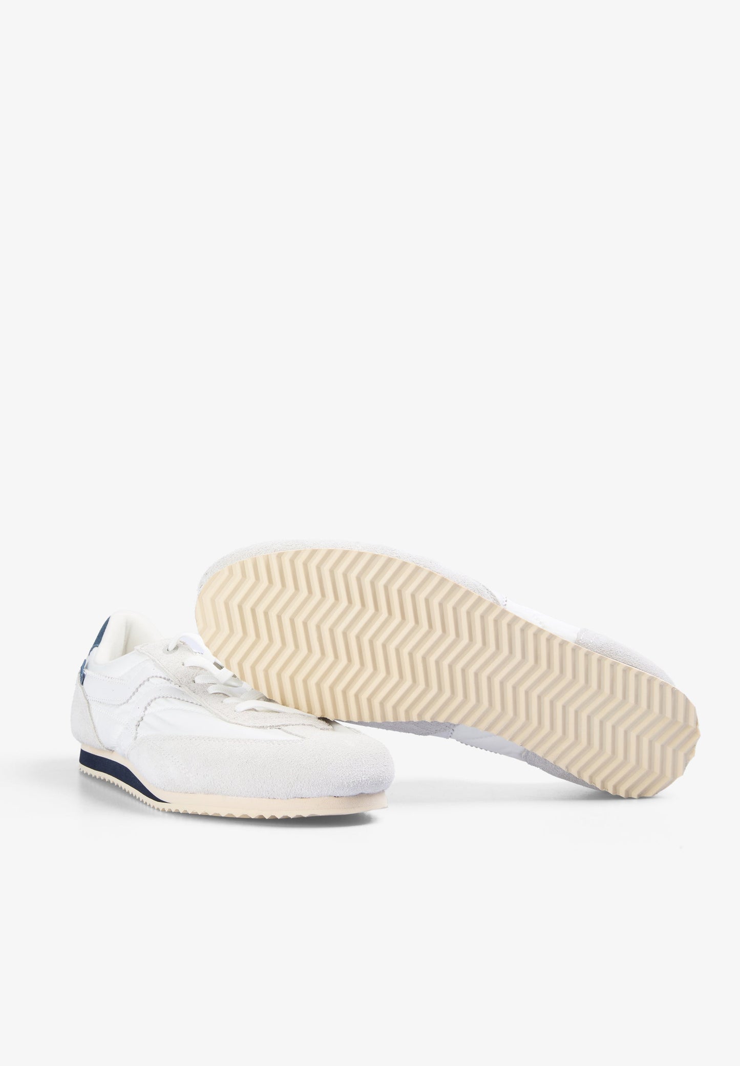 SAPATILHAS DE ESTILO RÉTRO