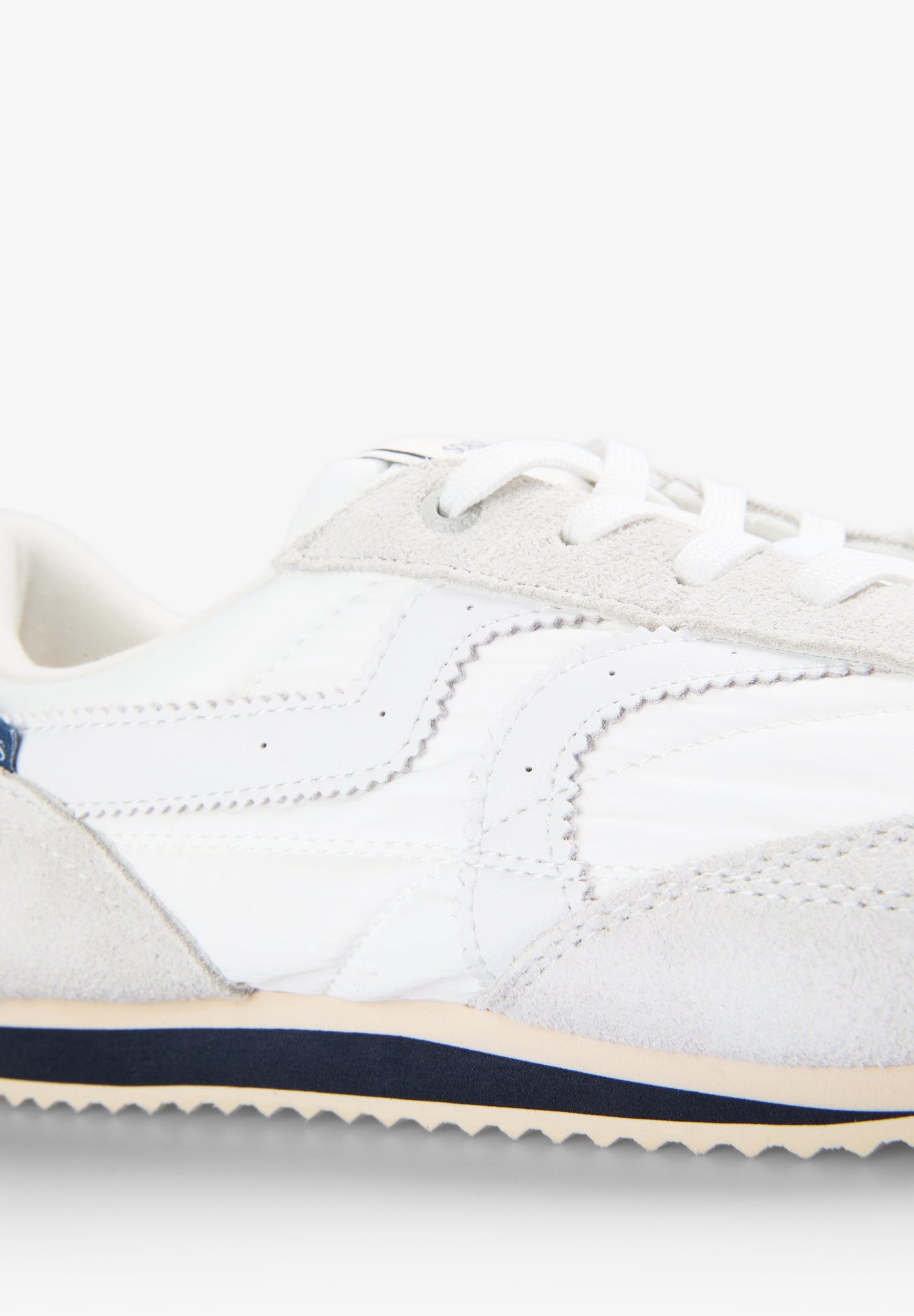 SAPATILHAS DE ESTILO RÉTRO