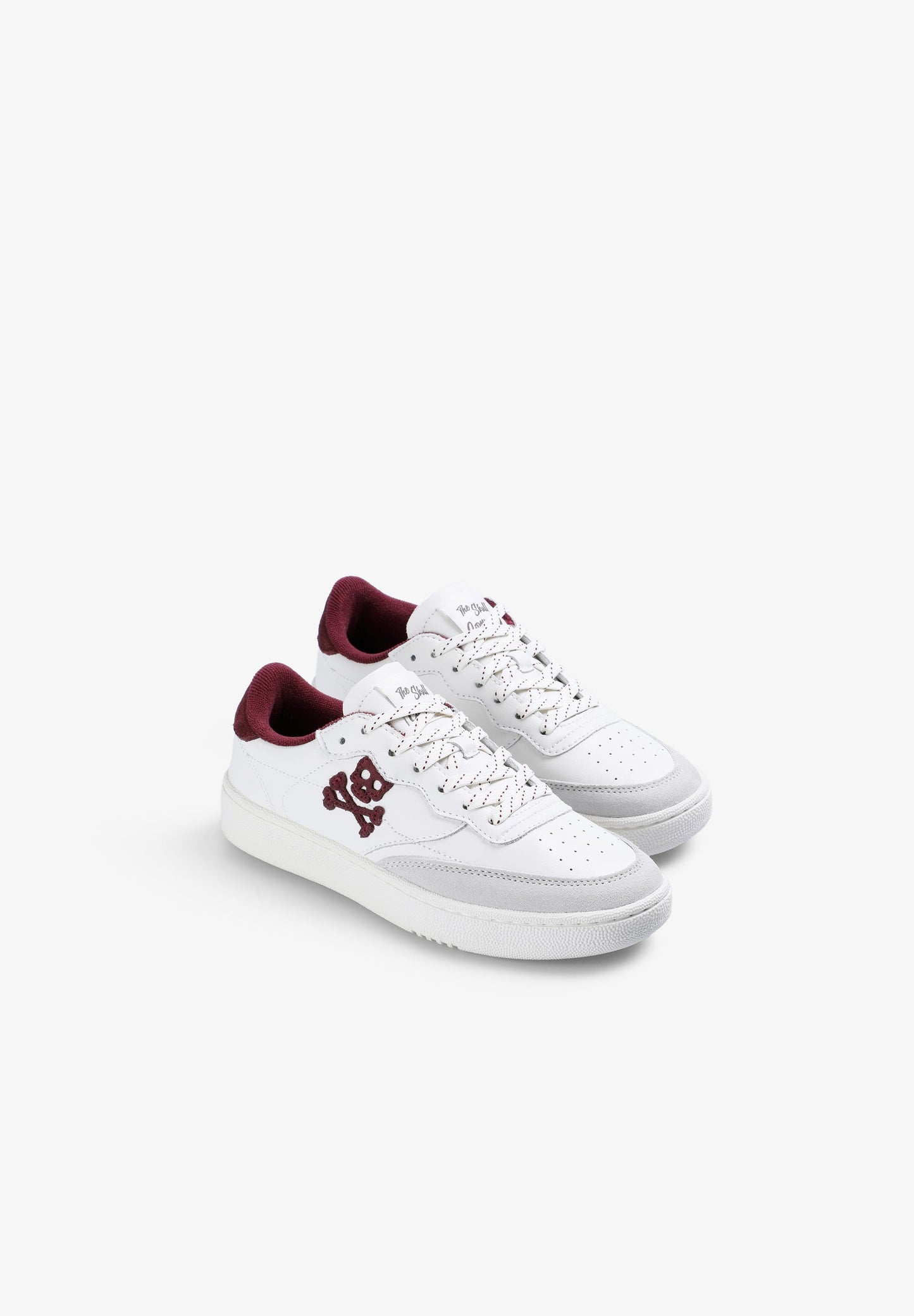 SNEAKERS EM PELE COM CONTRASTE
