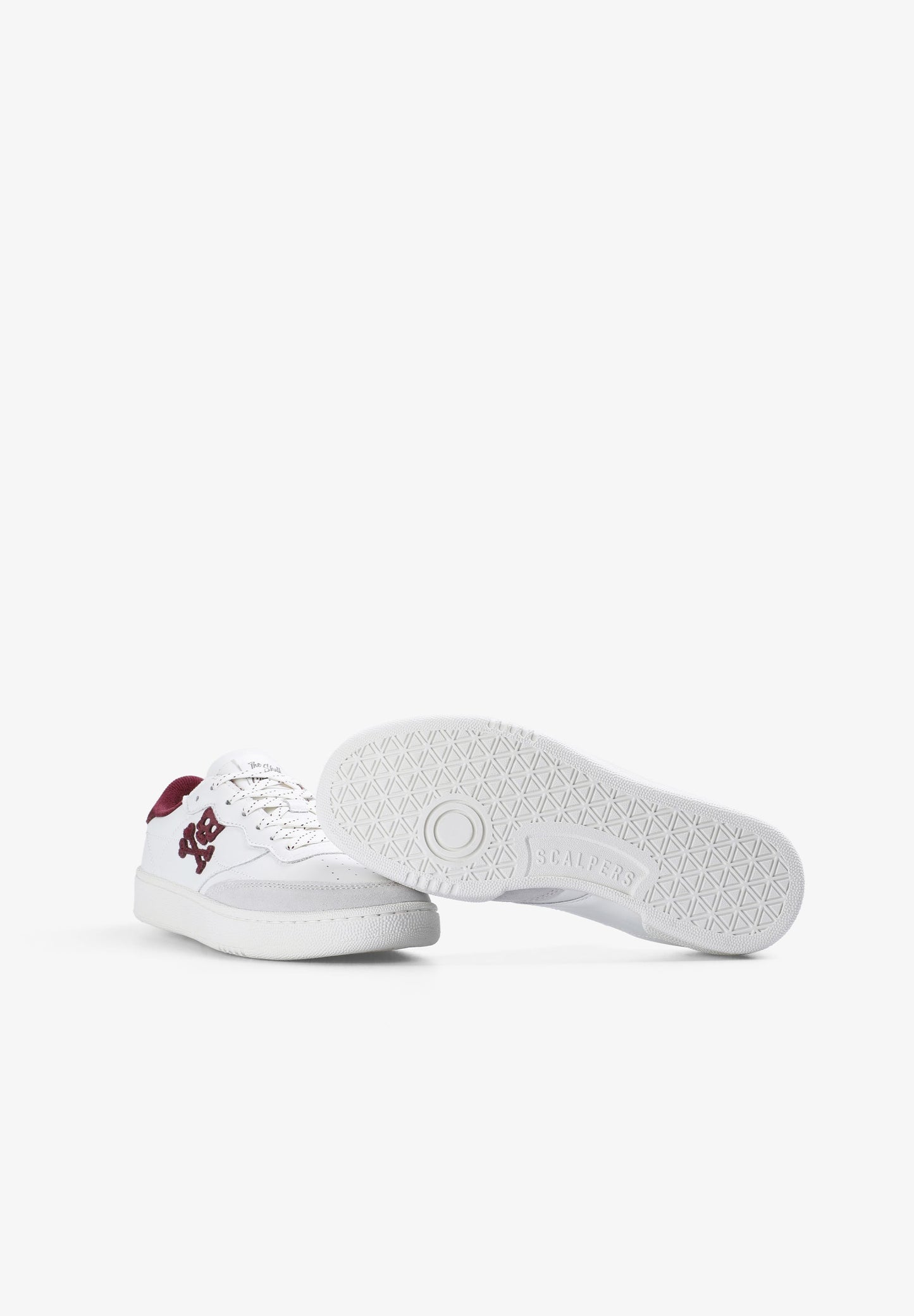SNEAKERS EM PELE COM CONTRASTE