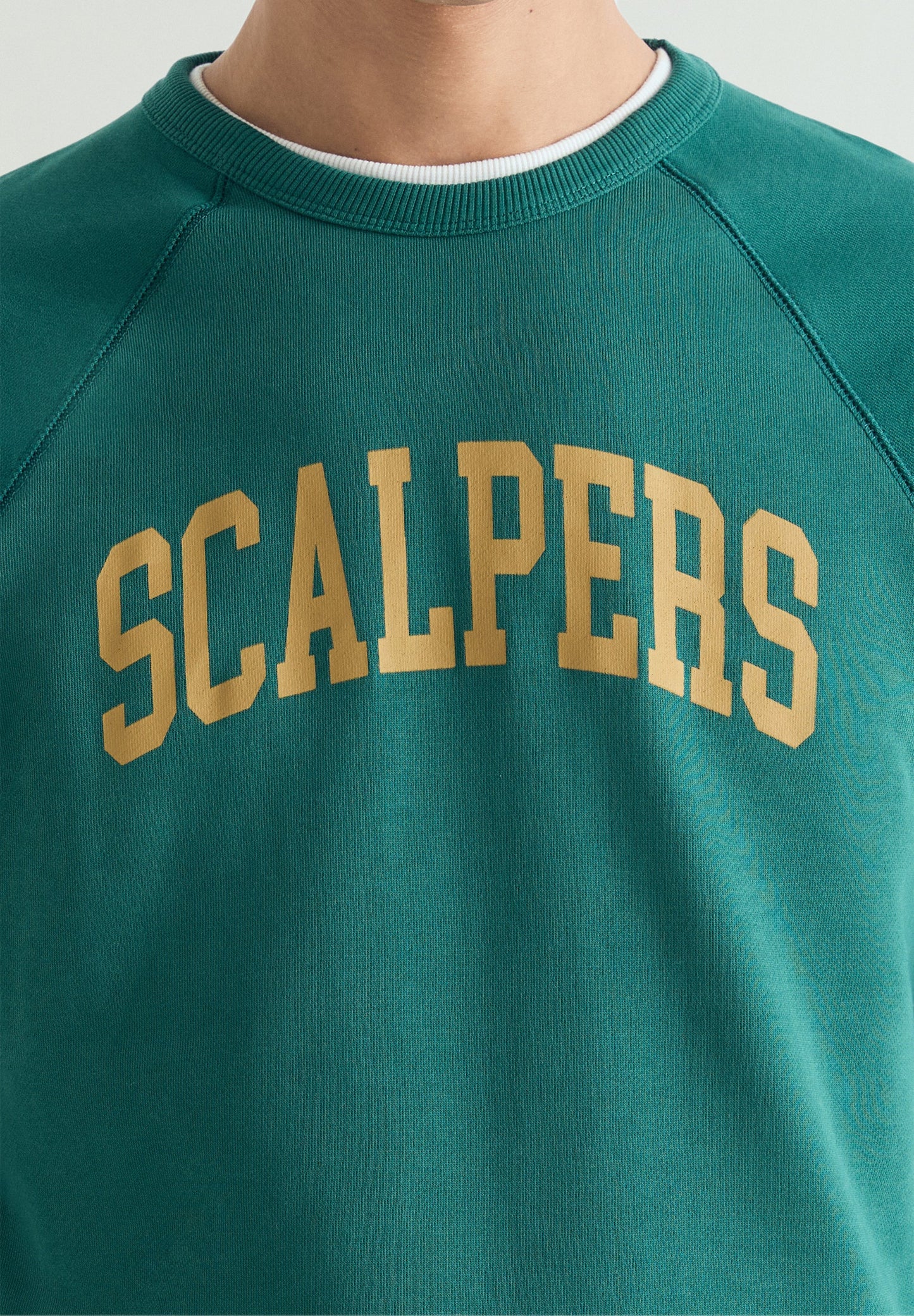 SWEATSHIRT PADRÃO VARSITY