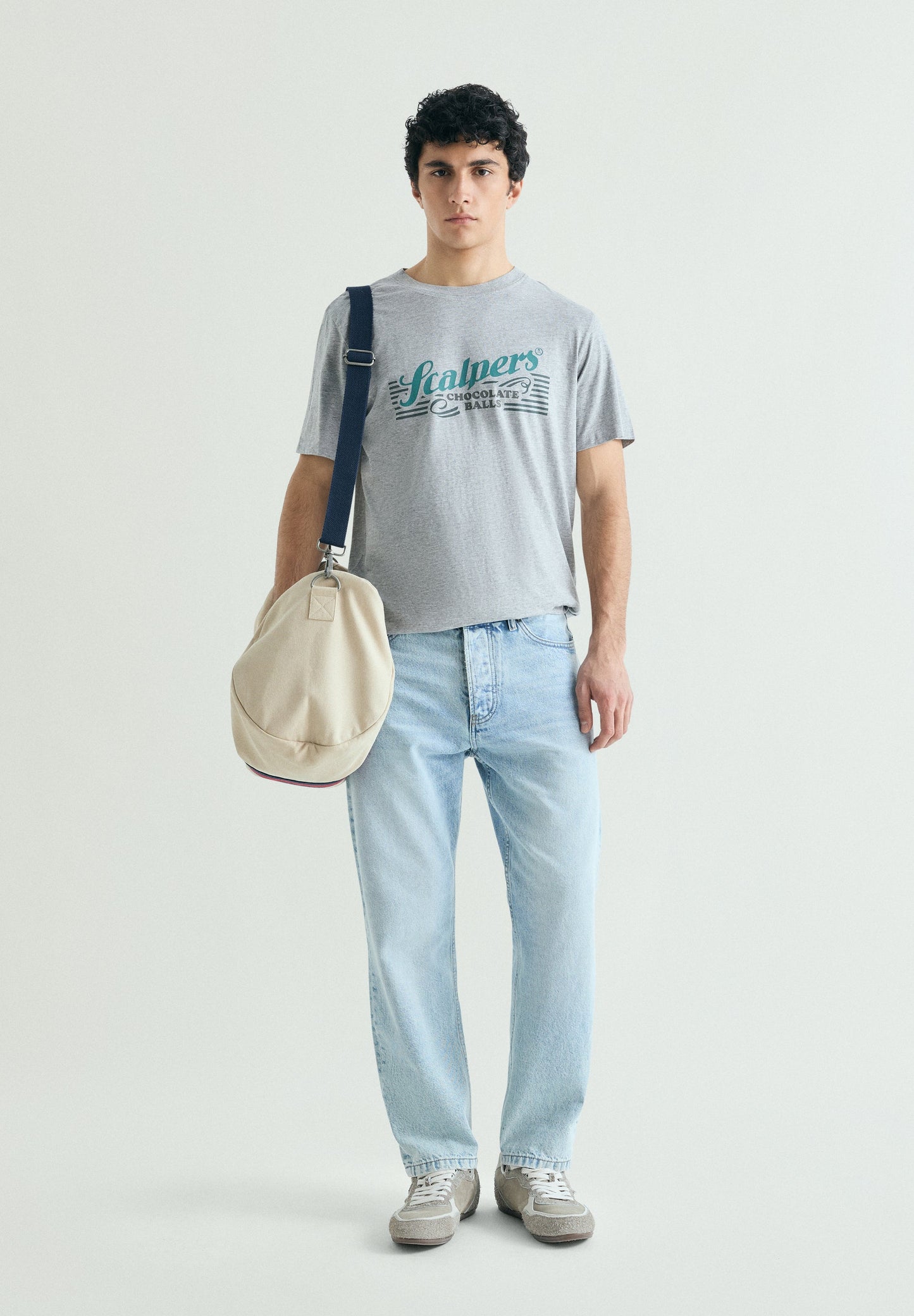 T-SHIRT PADRÃO RÉTRO