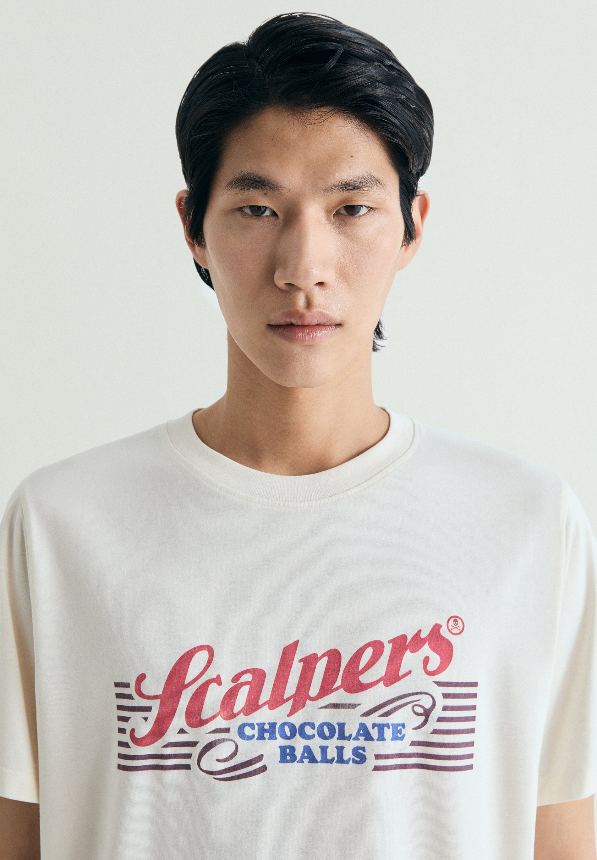 T-SHIRT PADRÃO RÉTRO