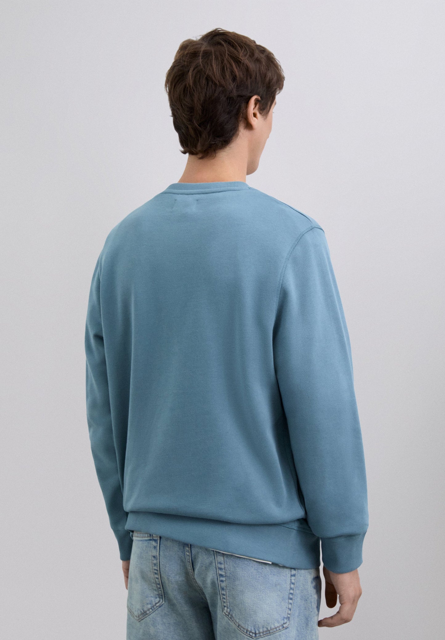 SWEATSHIRT COM SKULL BORDADA