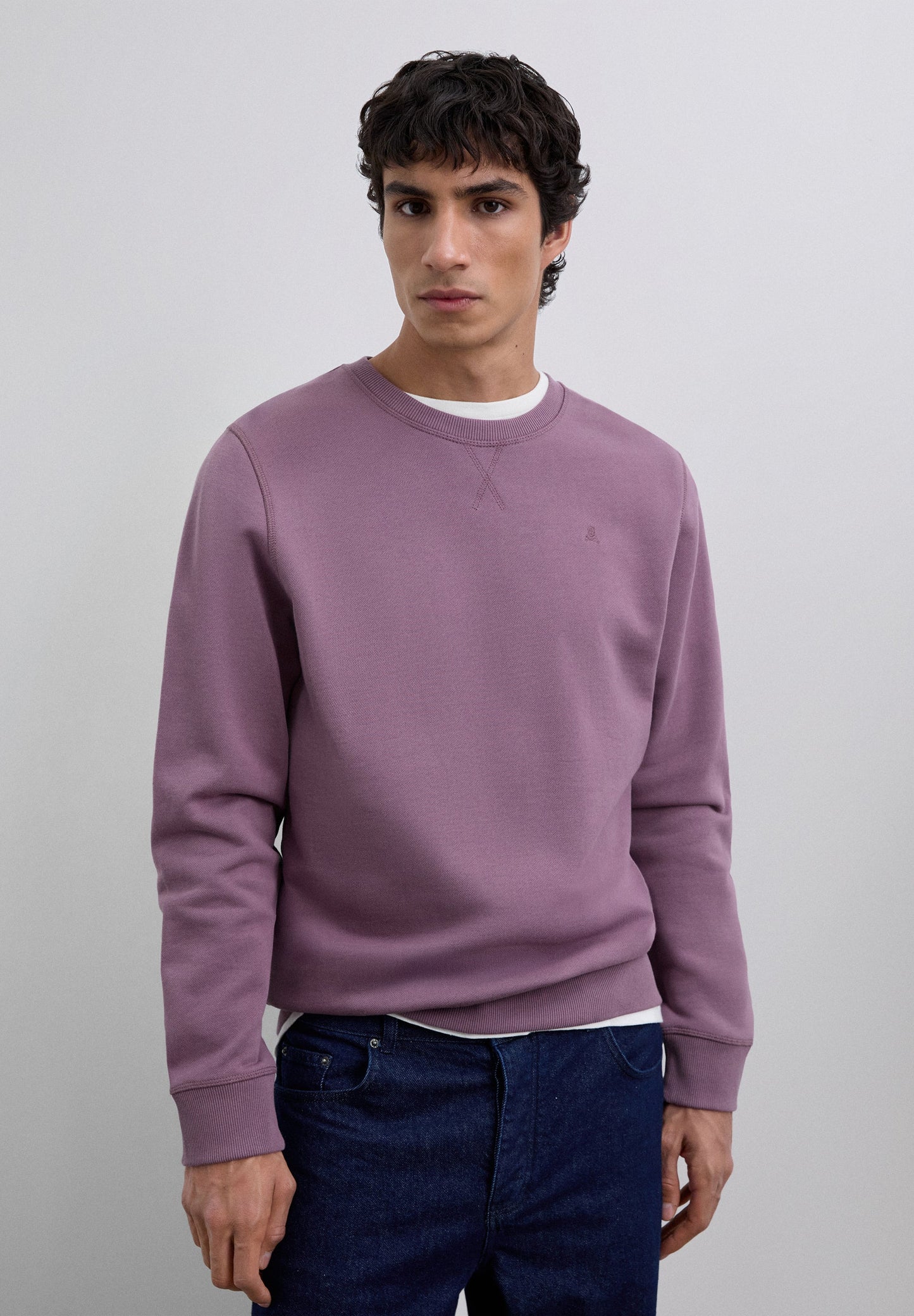 SWEATSHIRT COM SKULL BORDADA