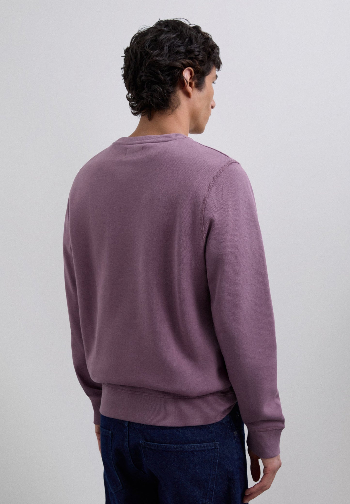 SWEATSHIRT COM SKULL BORDADA