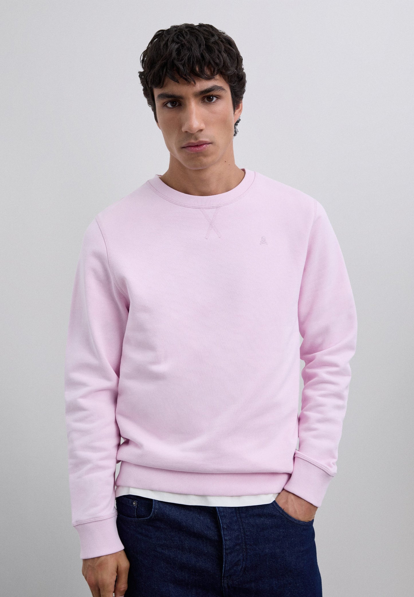 SWEATSHIRT COM SKULL BORDADA