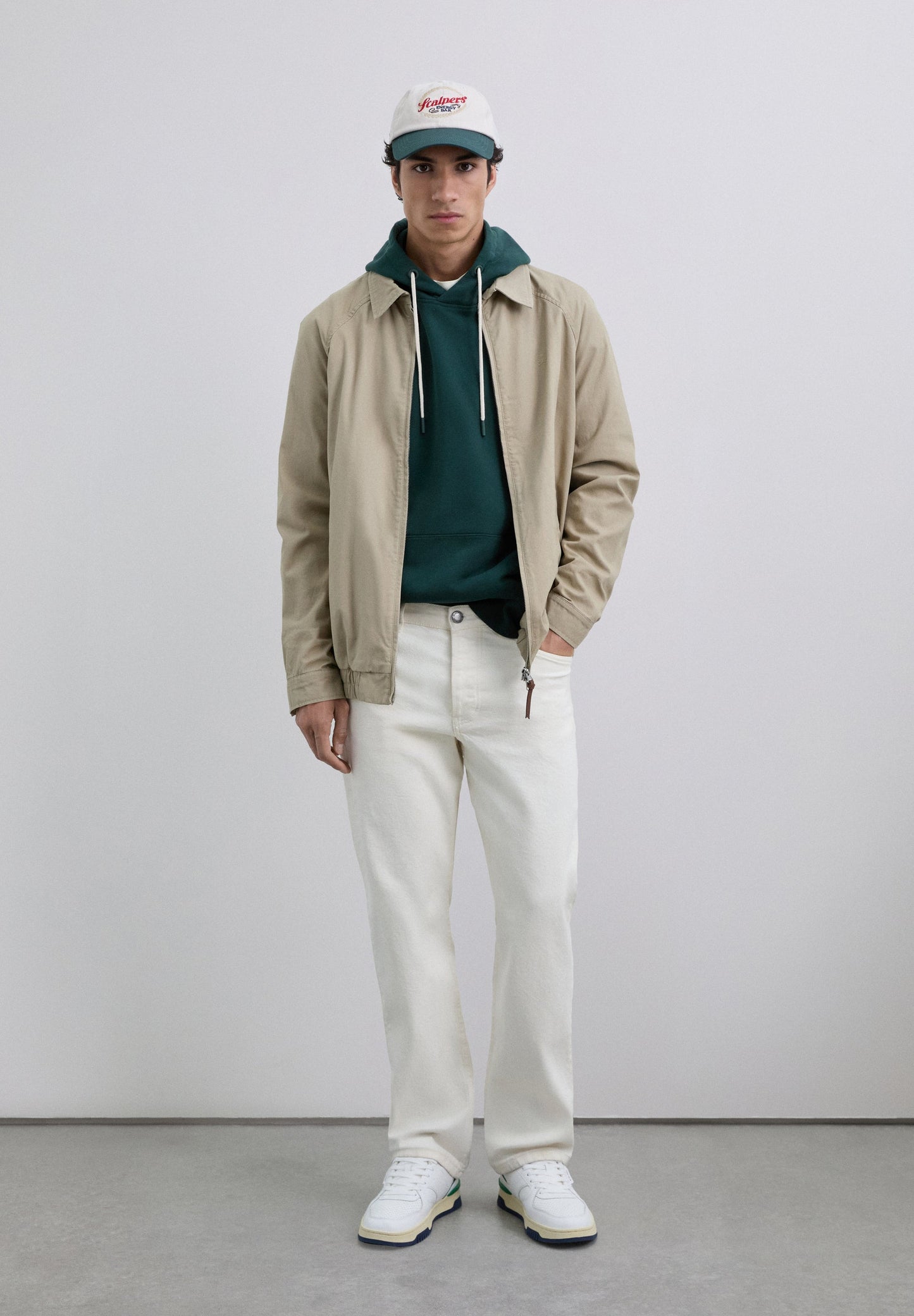 SWEATSHIRT COM CAPUZ AJUSTÁVEL