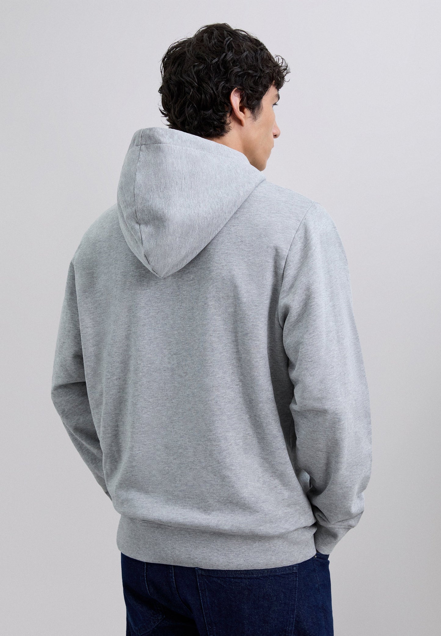 SWEATSHIRT COM CAPUZ AJUSTÁVEL