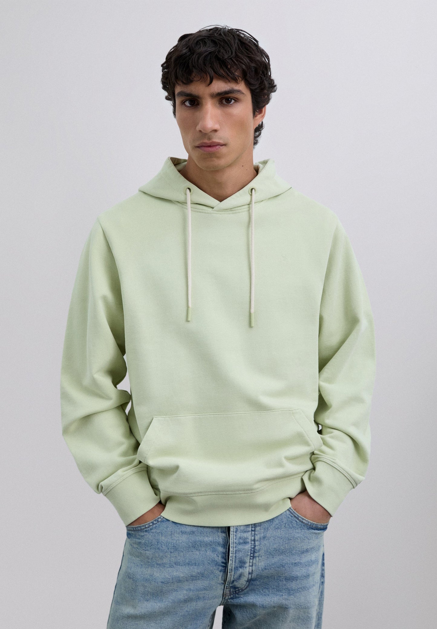 SWEATSHIRT COM CAPUZ AJUSTÁVEL