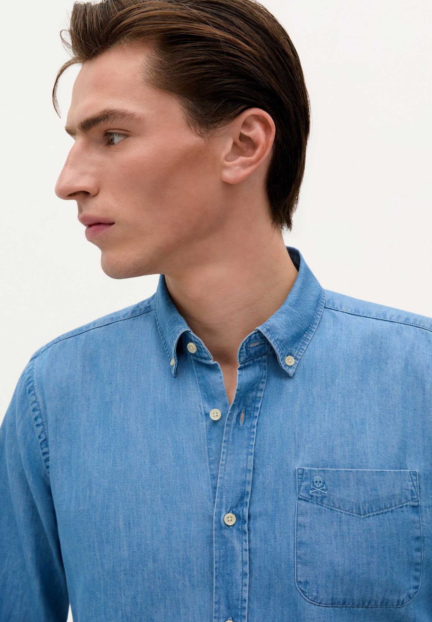 CAMISA DENIM EM ALGODÃO