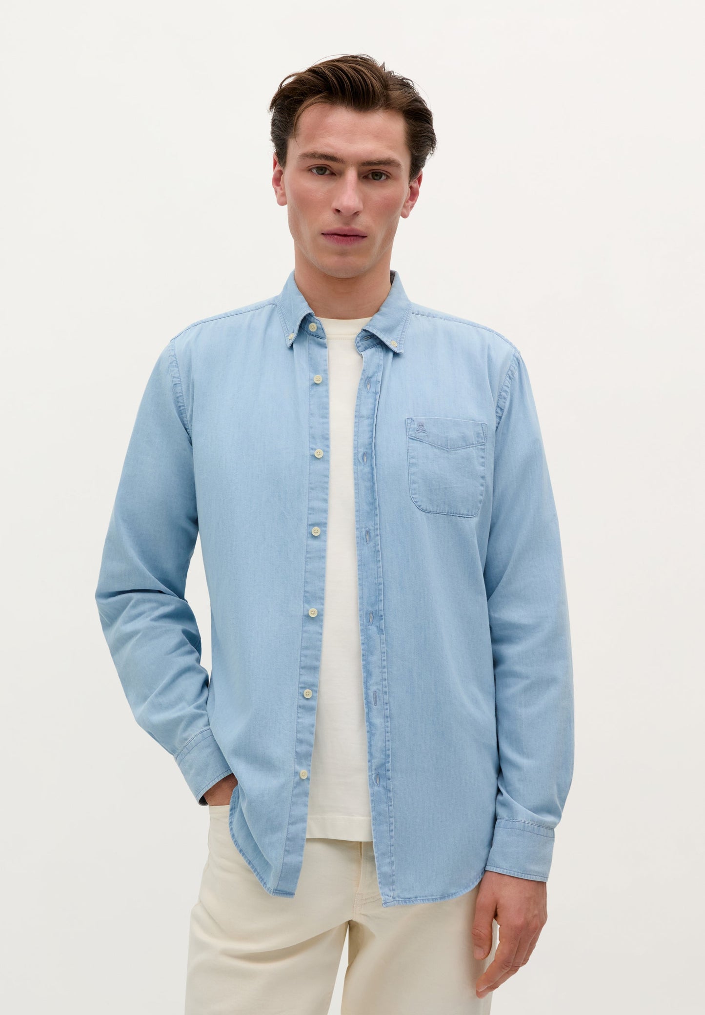 CAMISA DENIM EM ALGODÃO