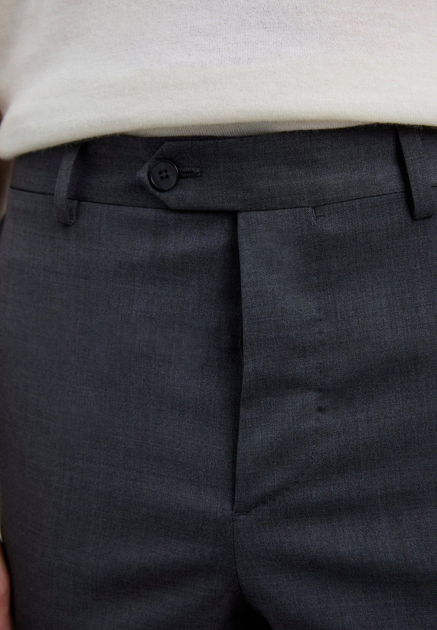 CALÇAS FORMAIS COM PINÇAS