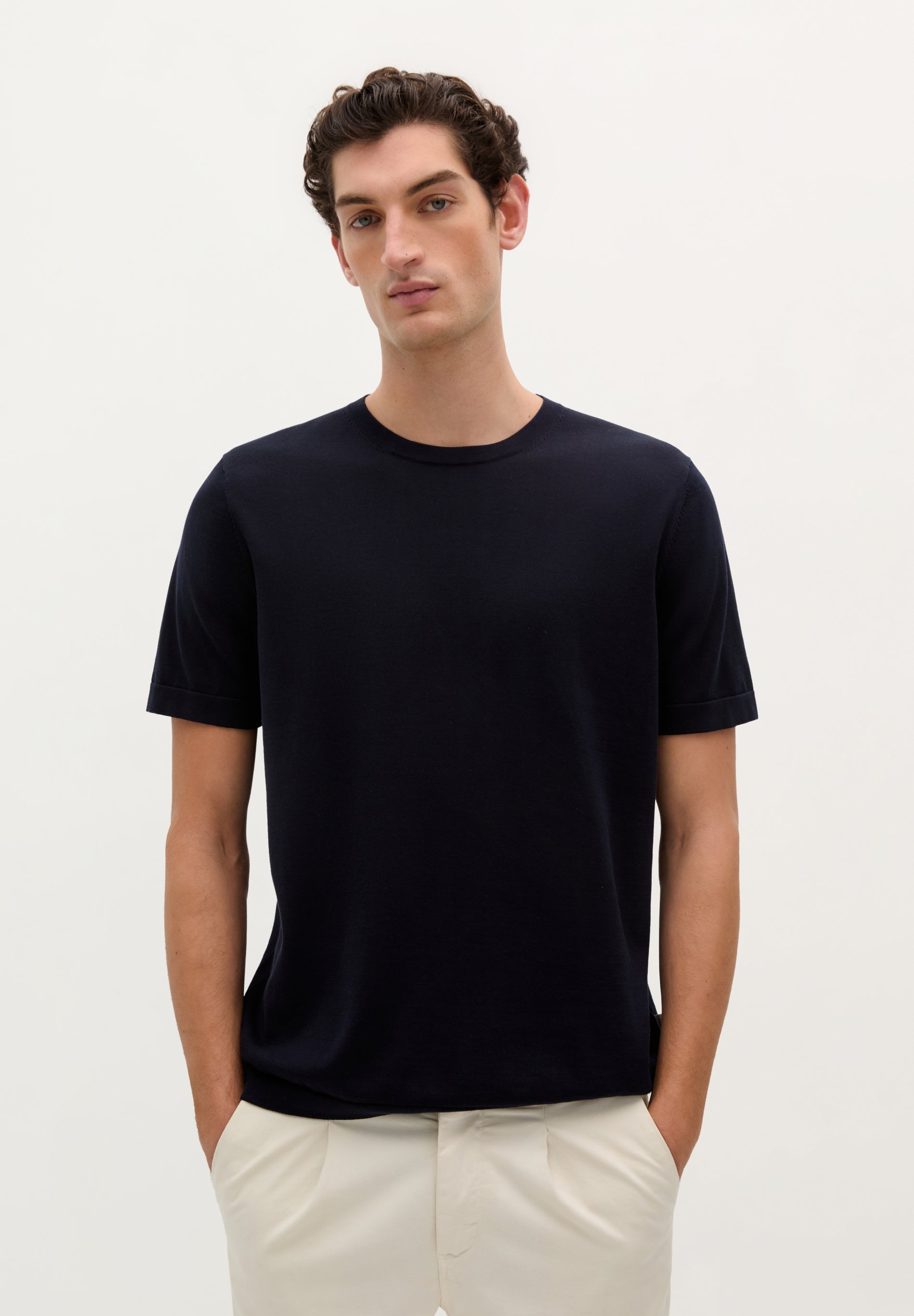 T-SHIRT BÁSICA LEVE