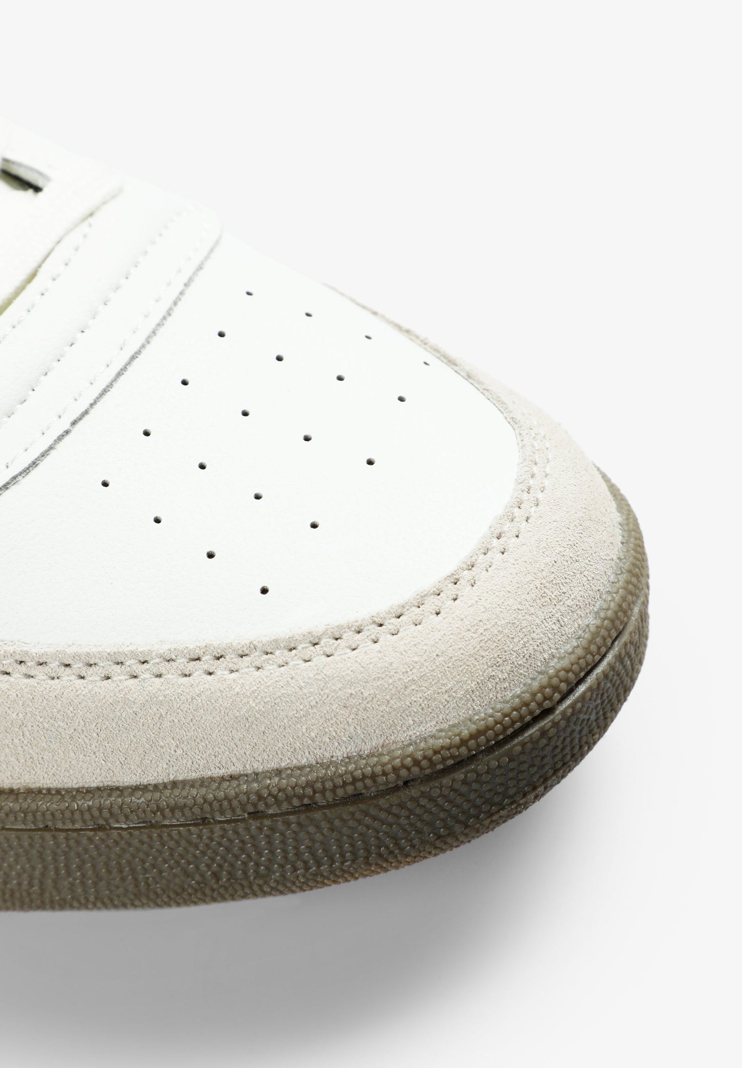 SAPATILHAS SKULL EM PELE