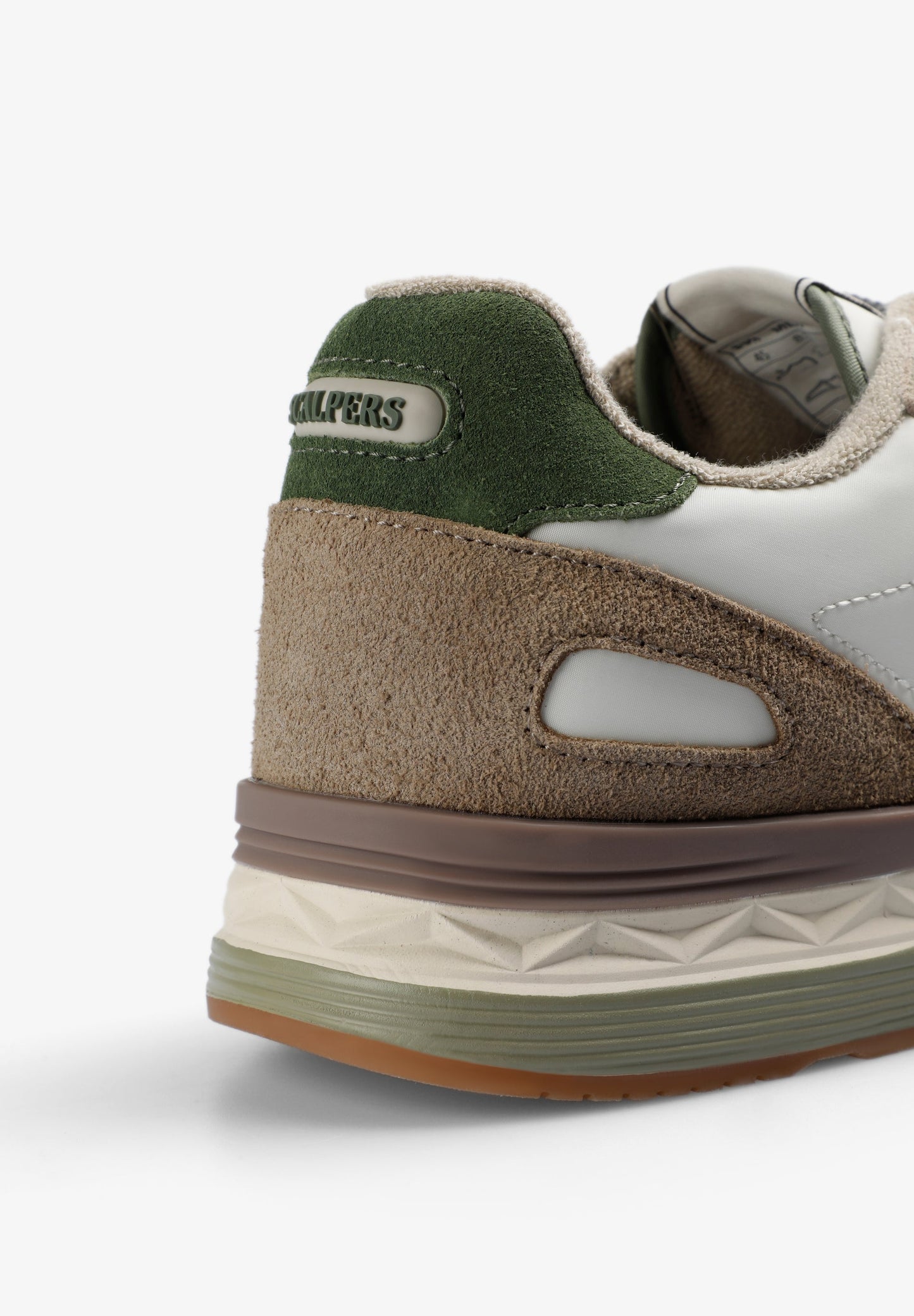 SAPATILHAS COM SKULL CAMURÇA