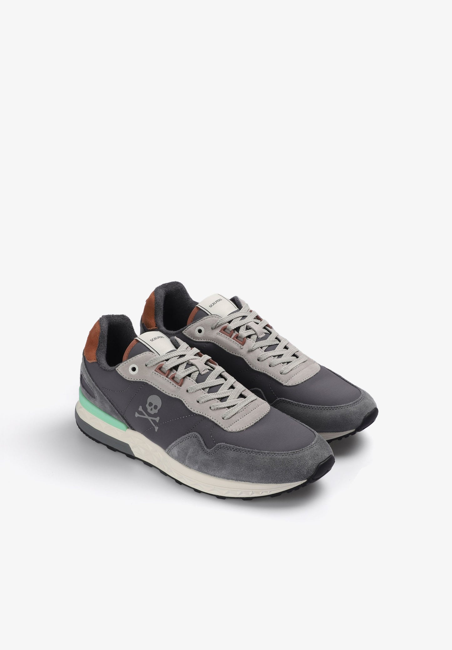 SAPATILHAS COM SKULL CAMURÇA