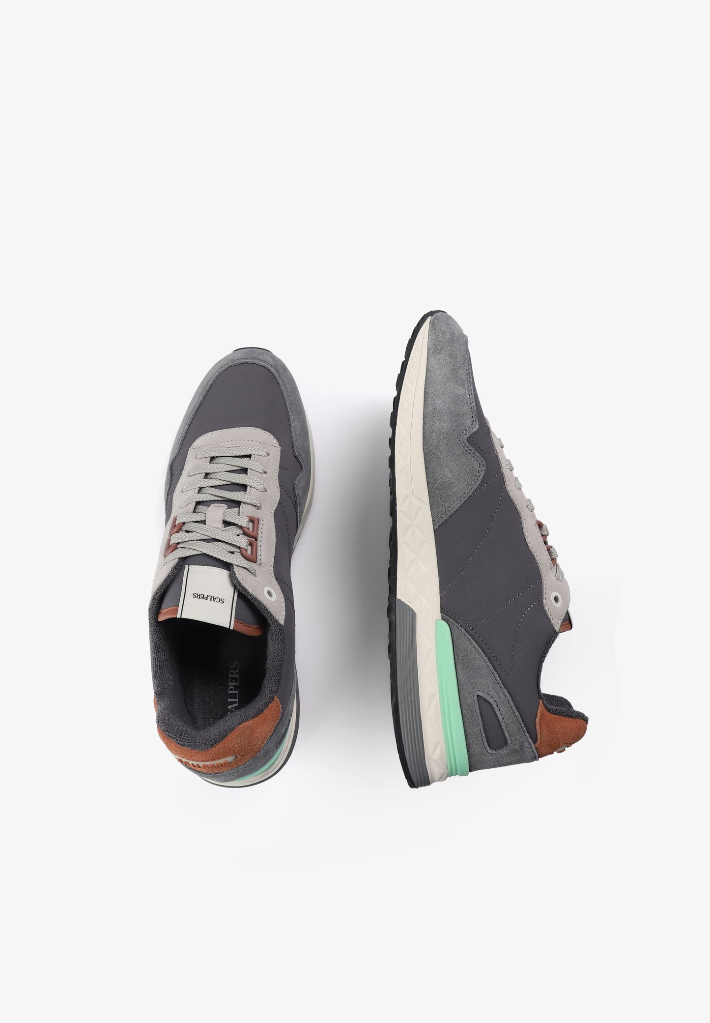 SAPATILHAS COM SKULL CAMURÇA