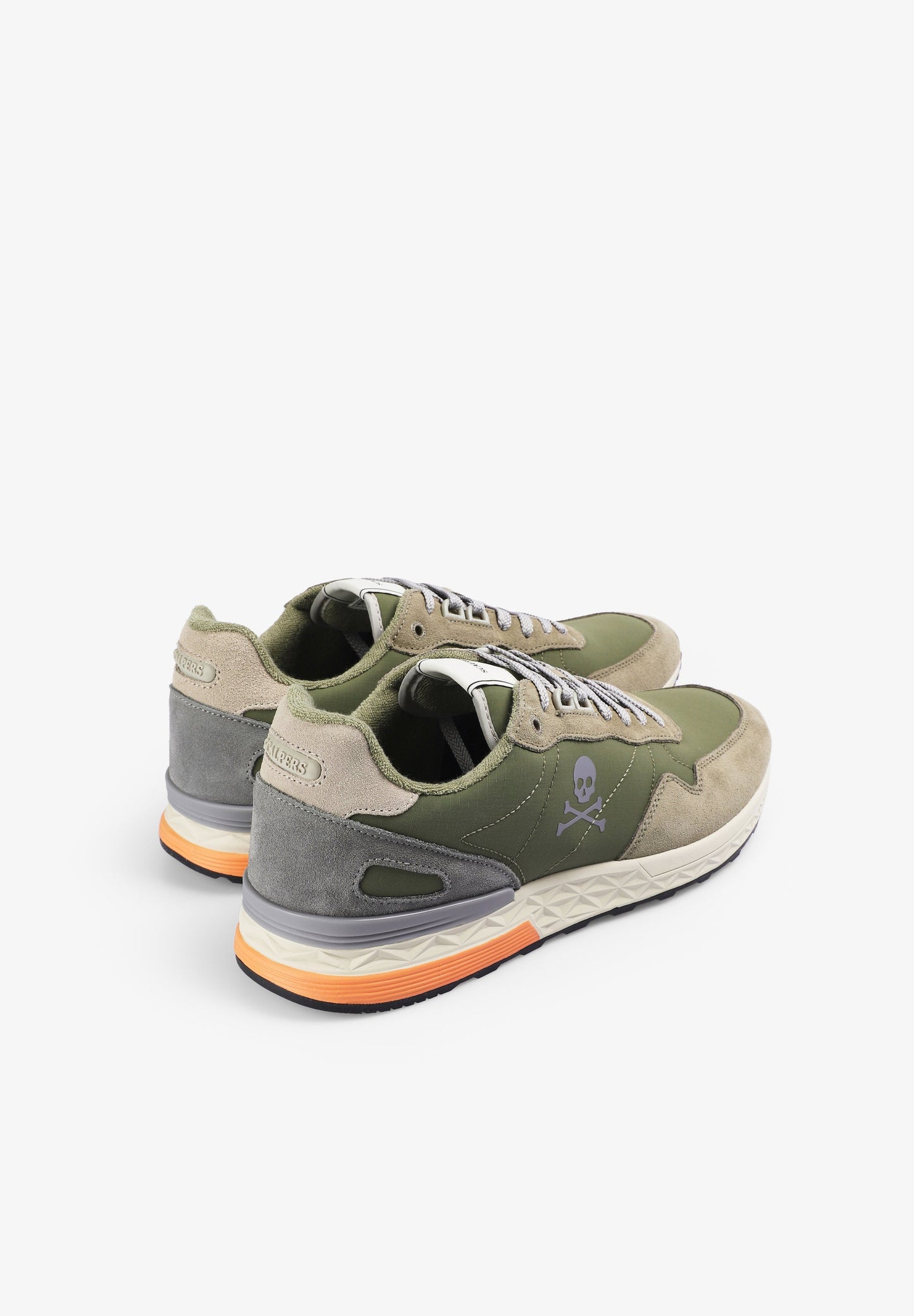 SAPATILHAS COM SKULL CAMURÇA