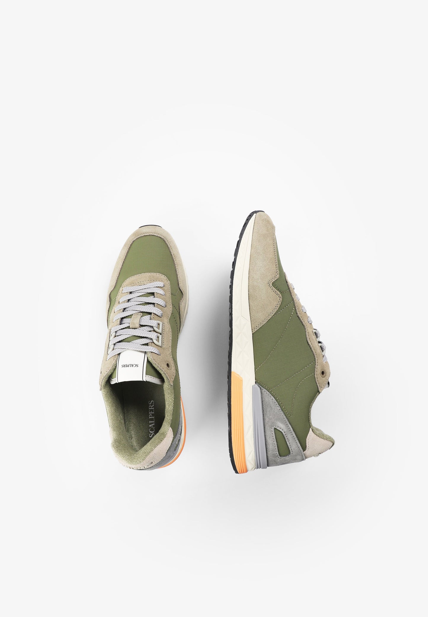 SAPATILHAS COM SKULL CAMURÇA