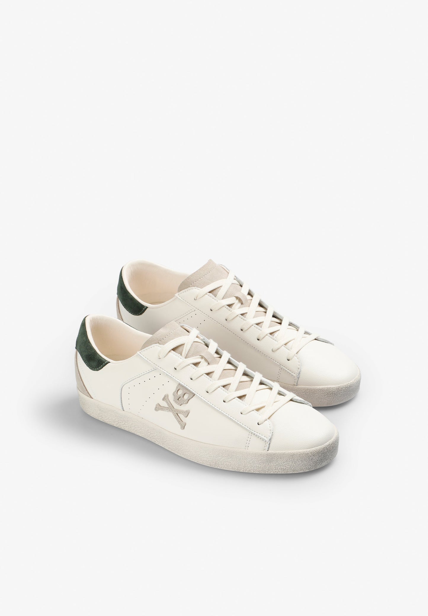 SAPATILHAS SKULL EM PELE