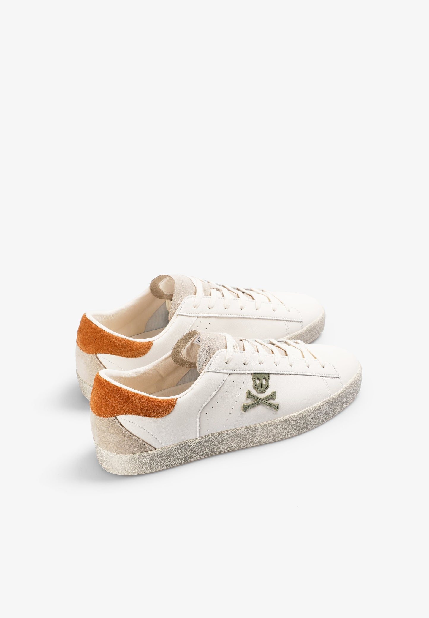 SAPATILHAS SKULL EM PELE