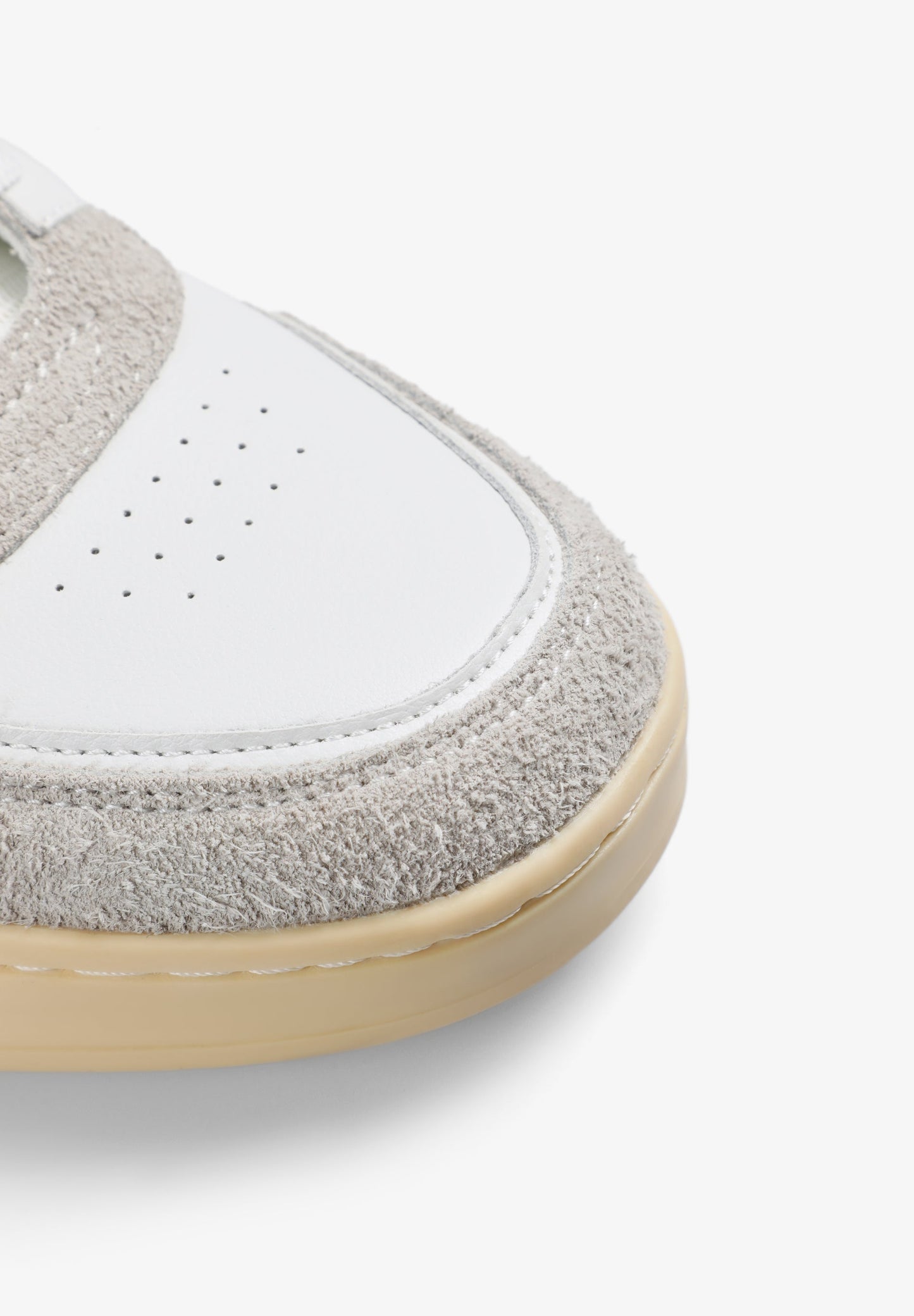 SAPATILHAS SKULL EM PELE