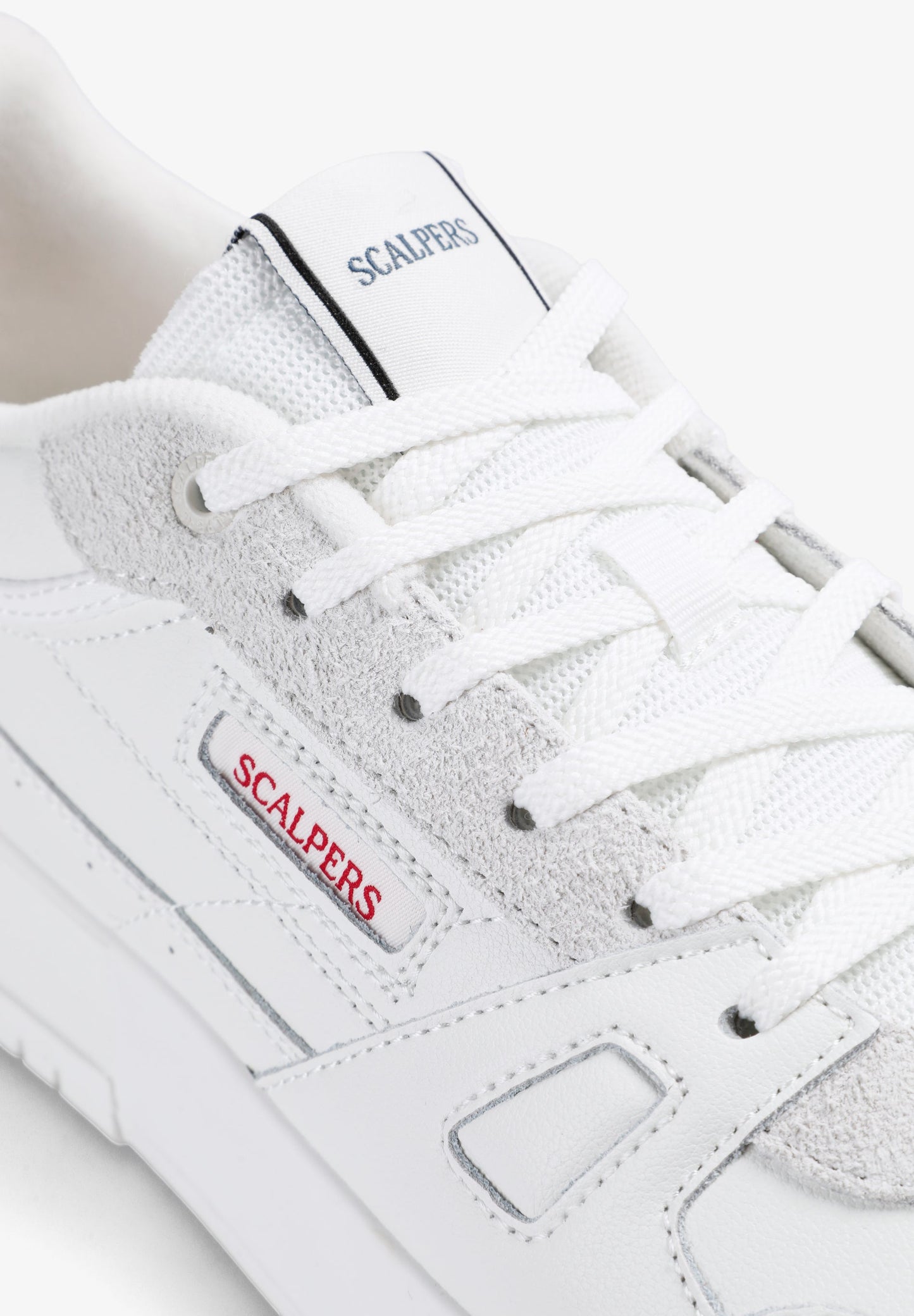 SAPATILHAS SKULL EM PELE