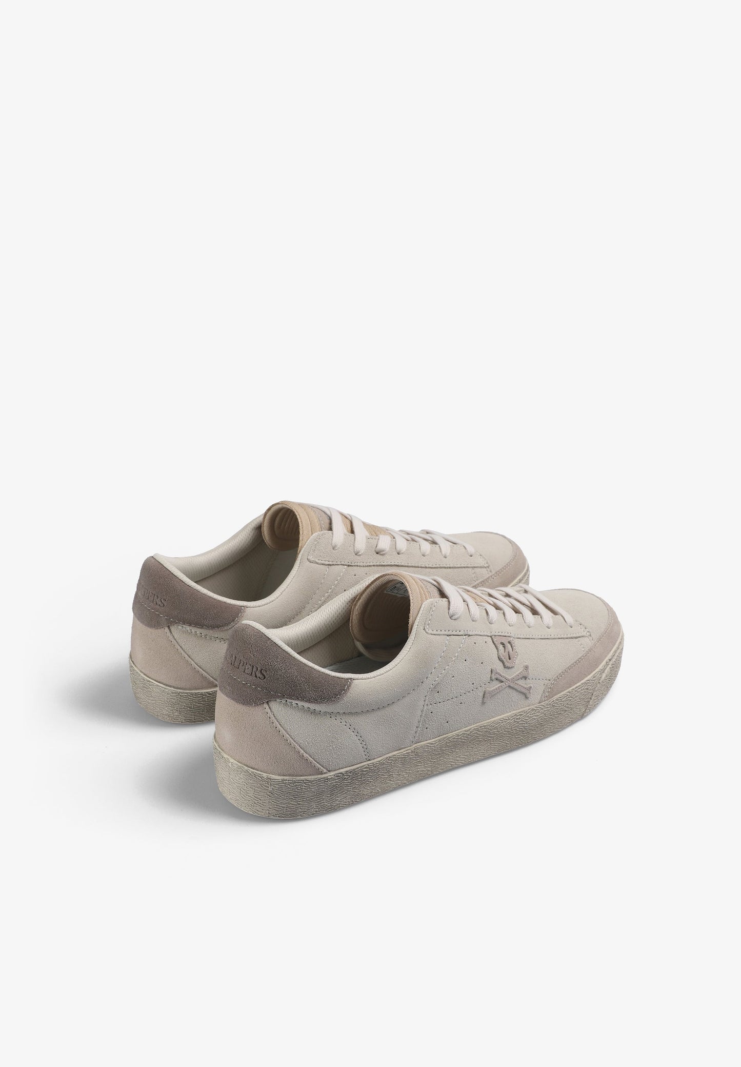 SAPATILHAS EM CAMURÇA COM SKULL