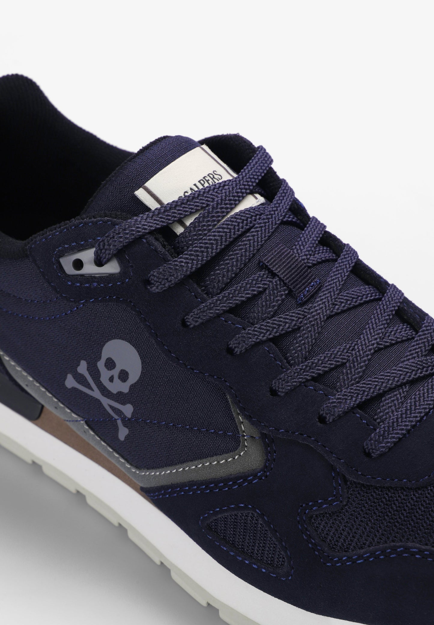 SAPATILHAS EM PELE COM SKULL