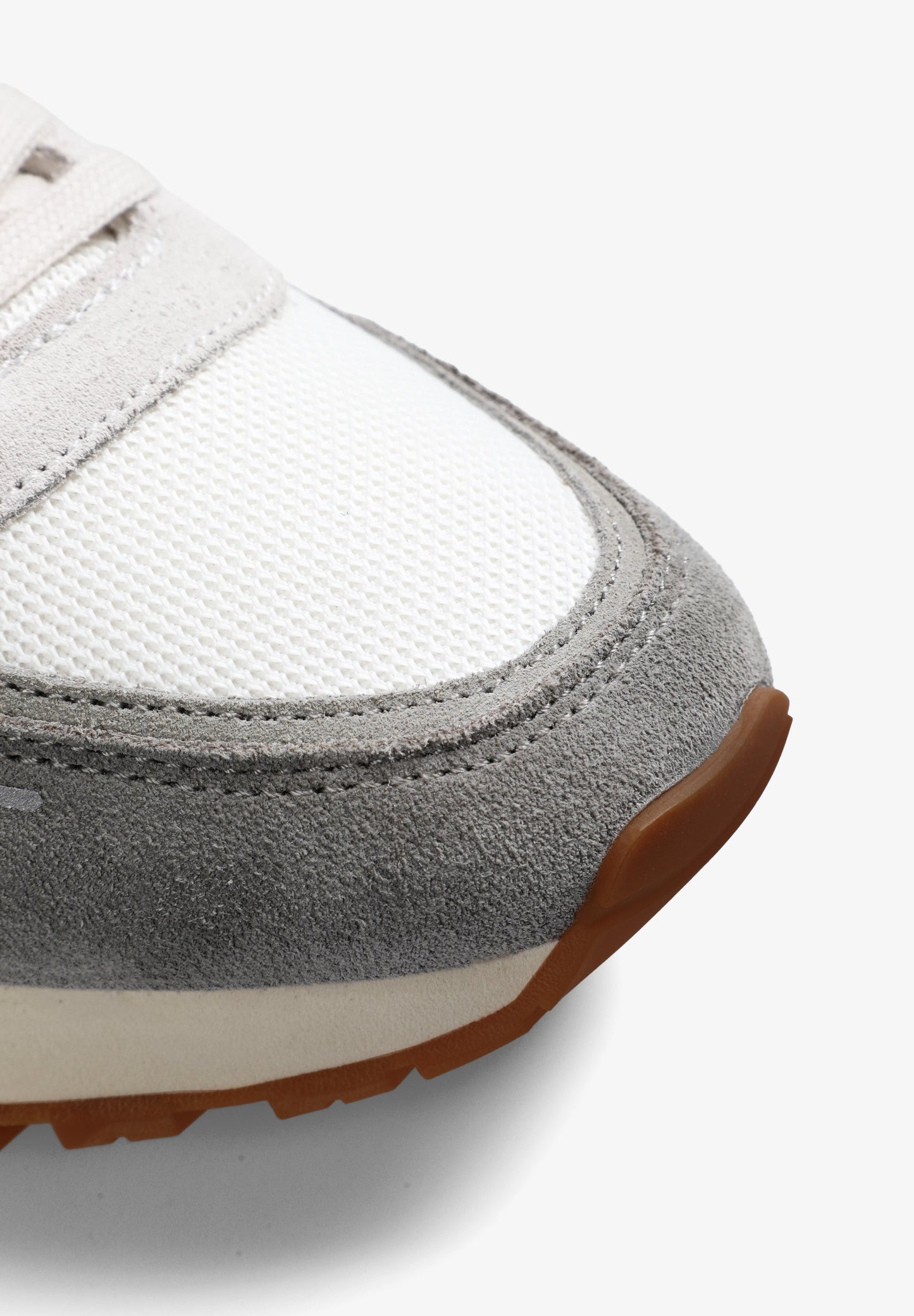 SAPATILHAS COM SKULL LATERAL