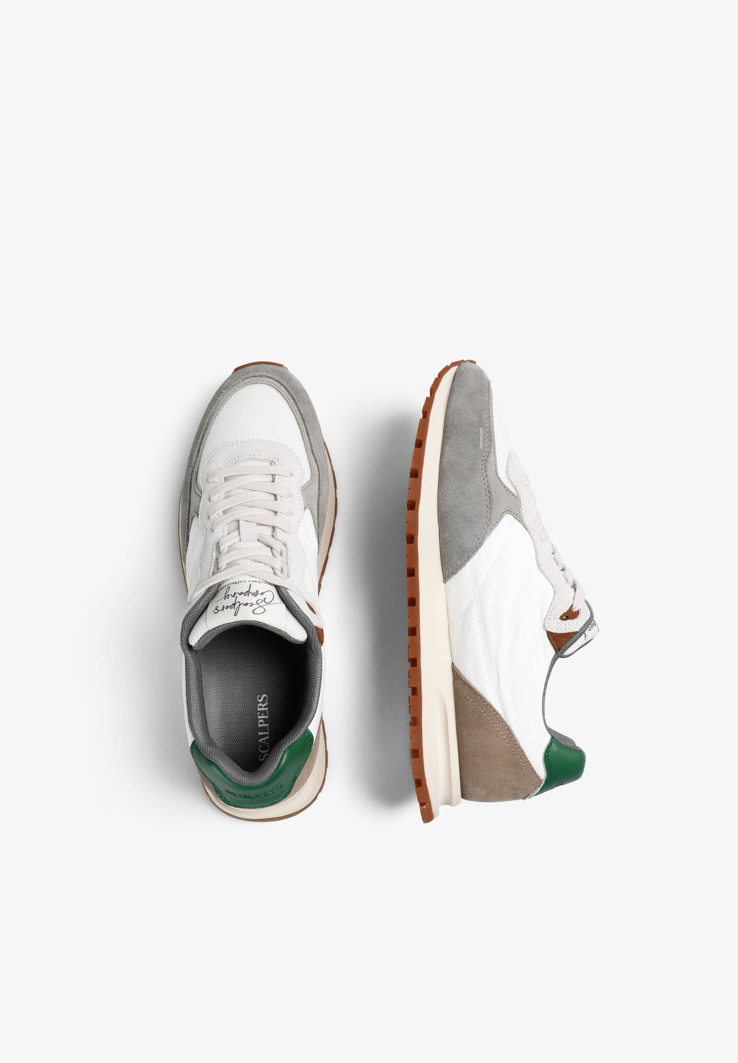 SAPATILHAS COM SKULL LATERAL