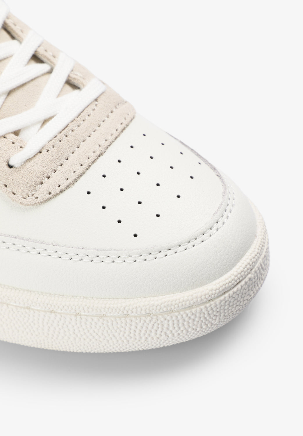 SNEAKERS PIEL CALAVERA - Scalpers